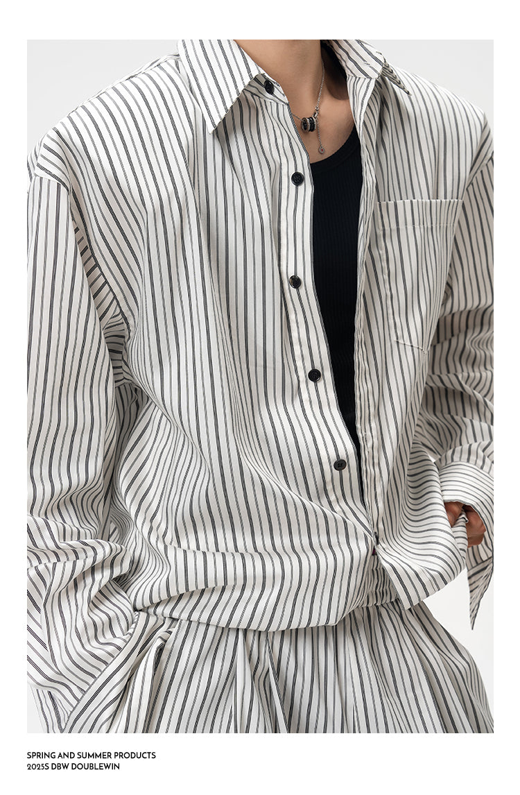 Striped shirt with adjustable hem