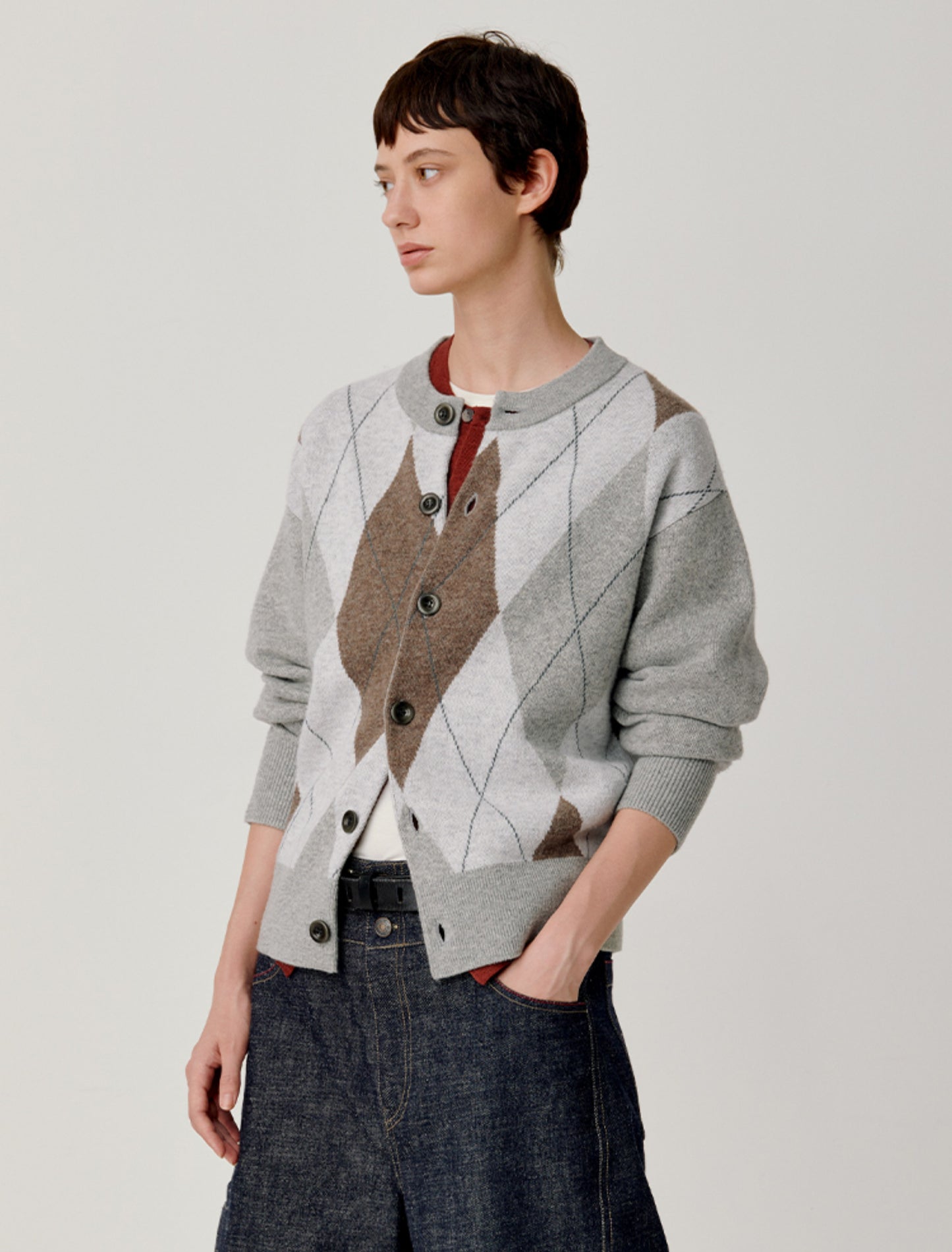 Loose round neck cardigan