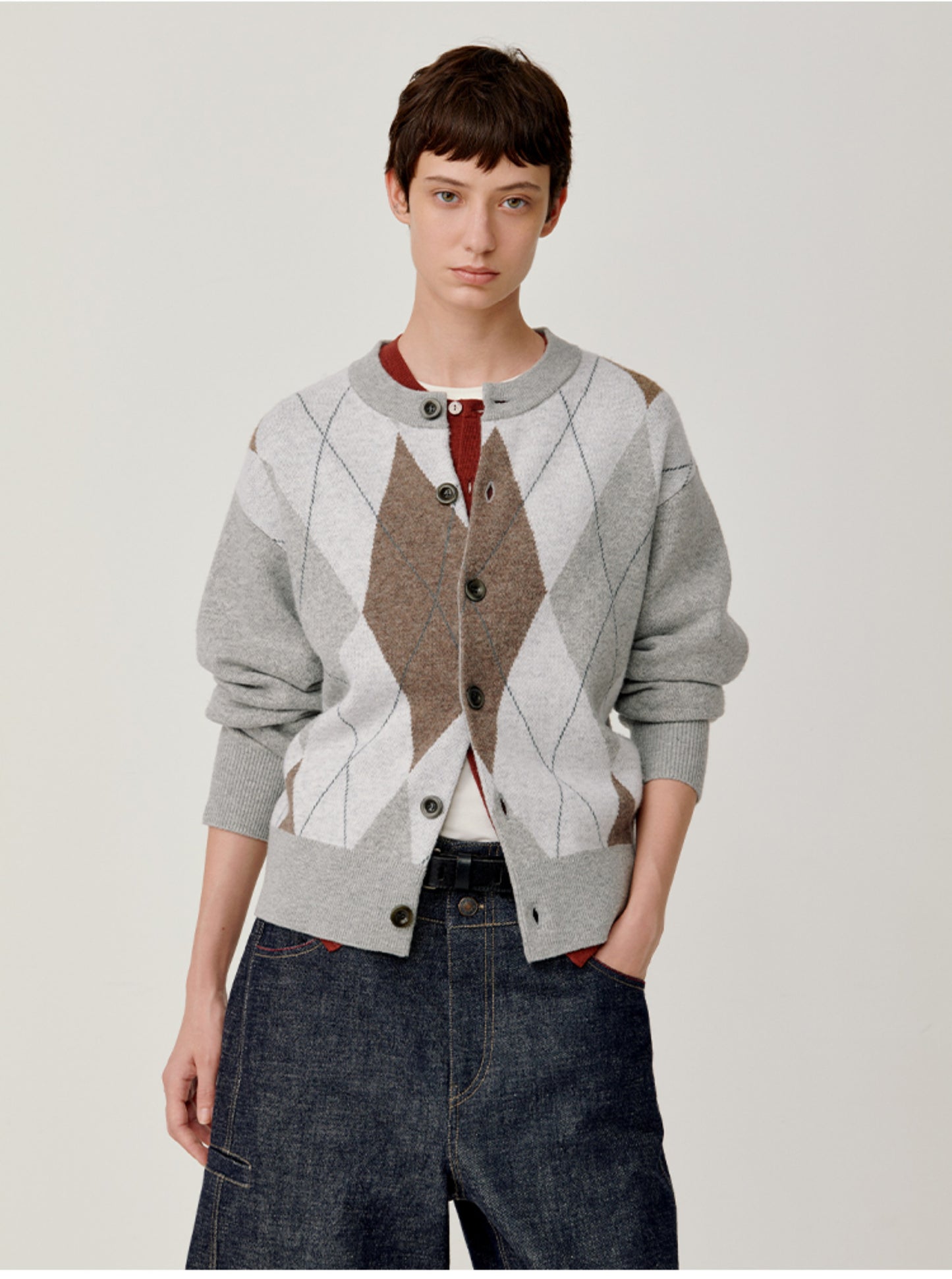 Loose round neck cardigan