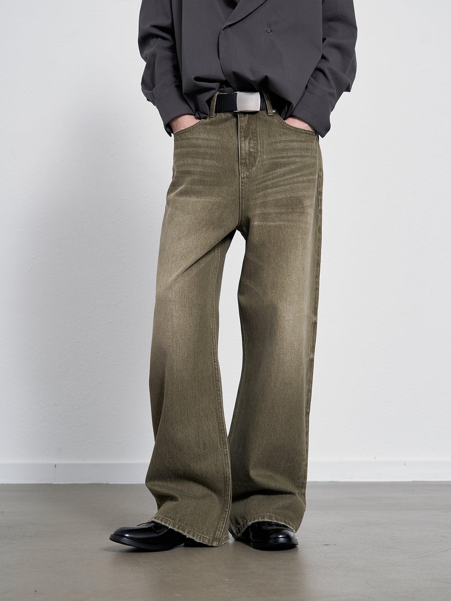 Retro Mid-Rise Denim Pants