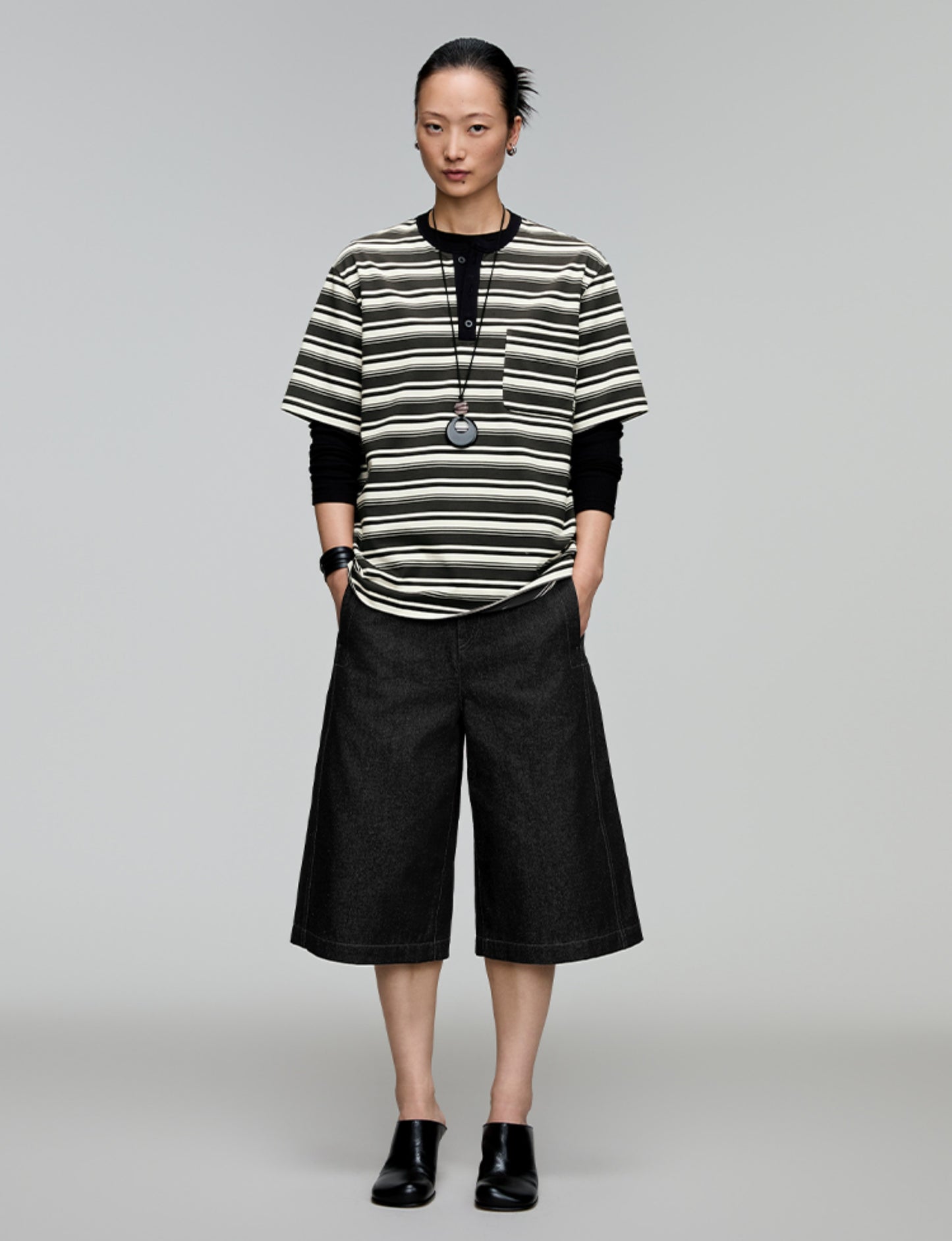 A-line loose denim shorts