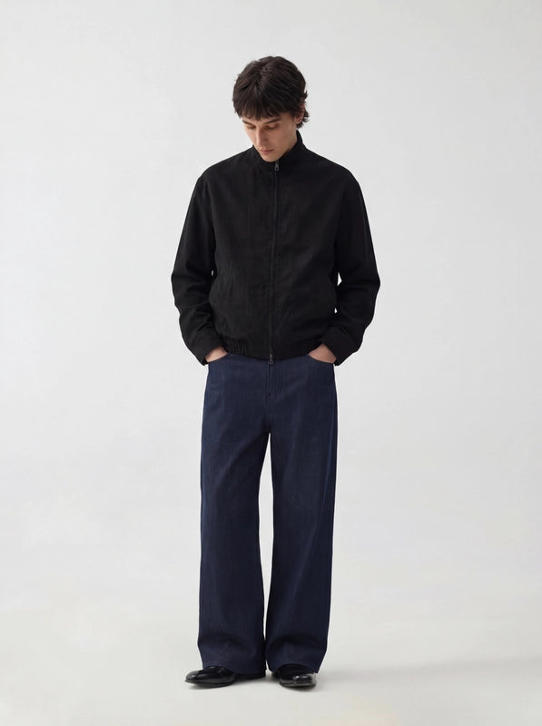 Lightweight and soft-touch stand-collar jacket