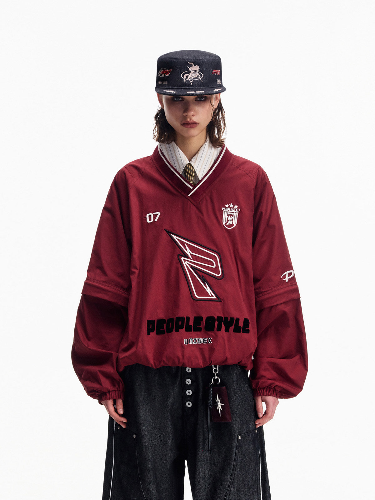 Detachable sleeves V-neck shirt