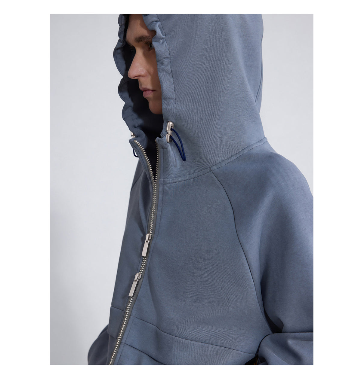 Pleated-Structure Zipper-Front Air Layer Sweatshirt