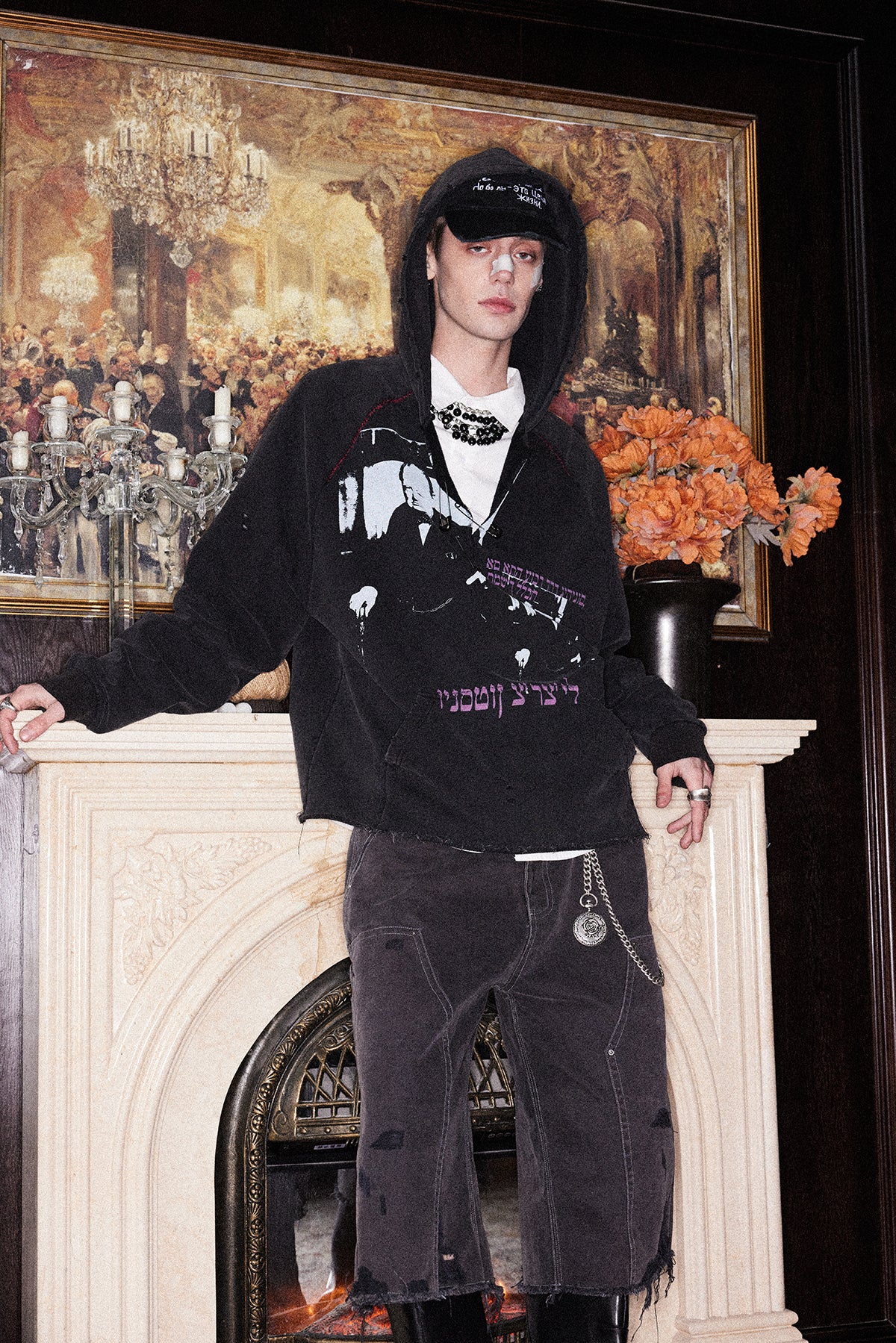 Printed Washed Damaged Hoodie