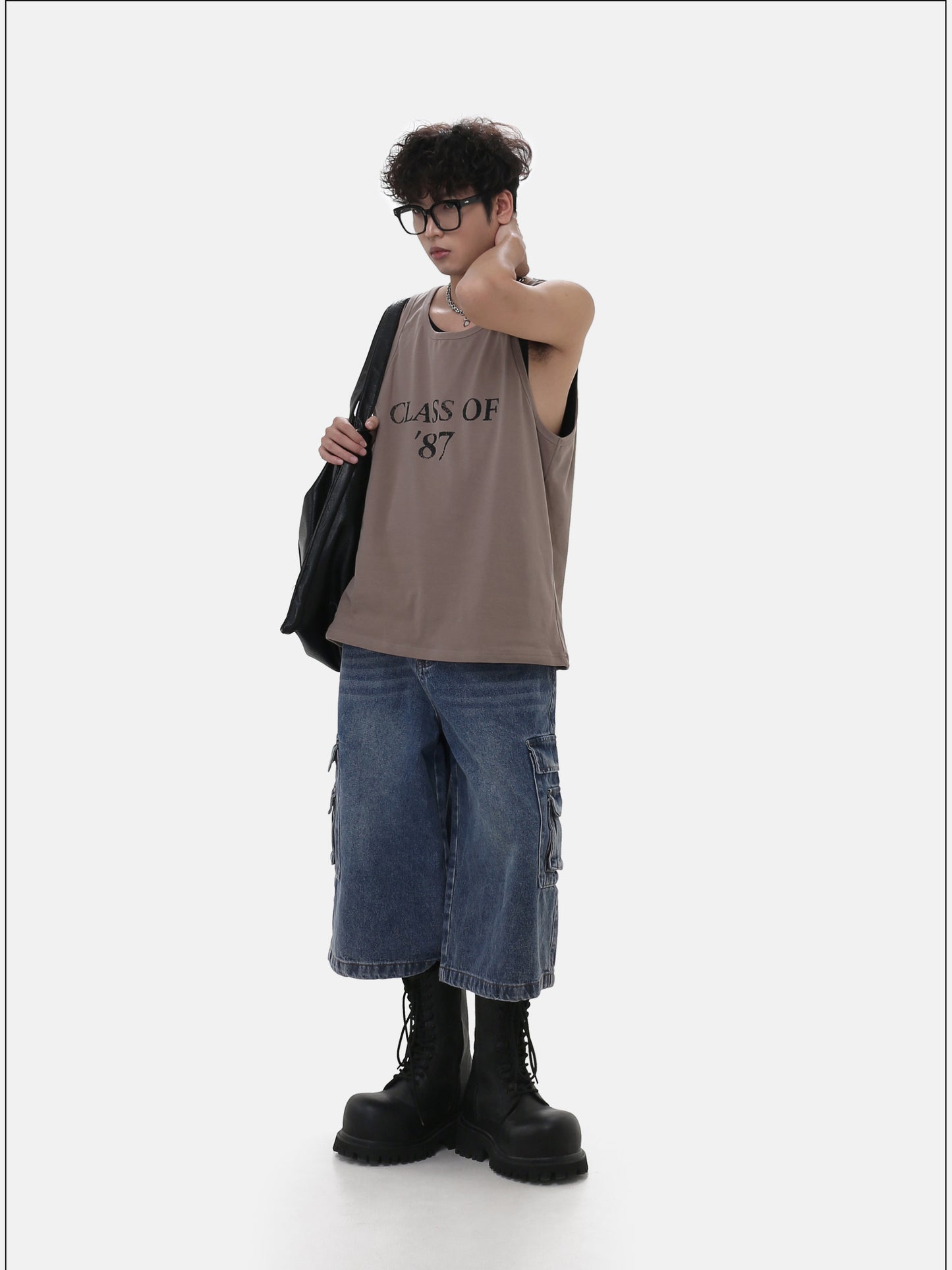 허리 주머니가 있는 데님 카고 반바지