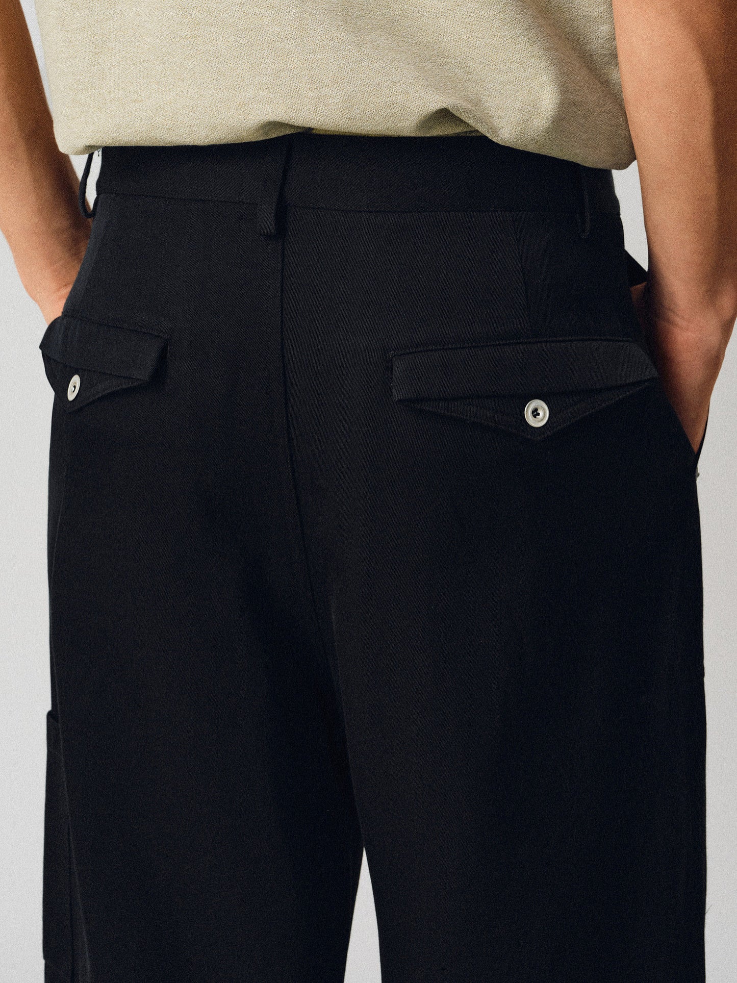 Work pants with pockets