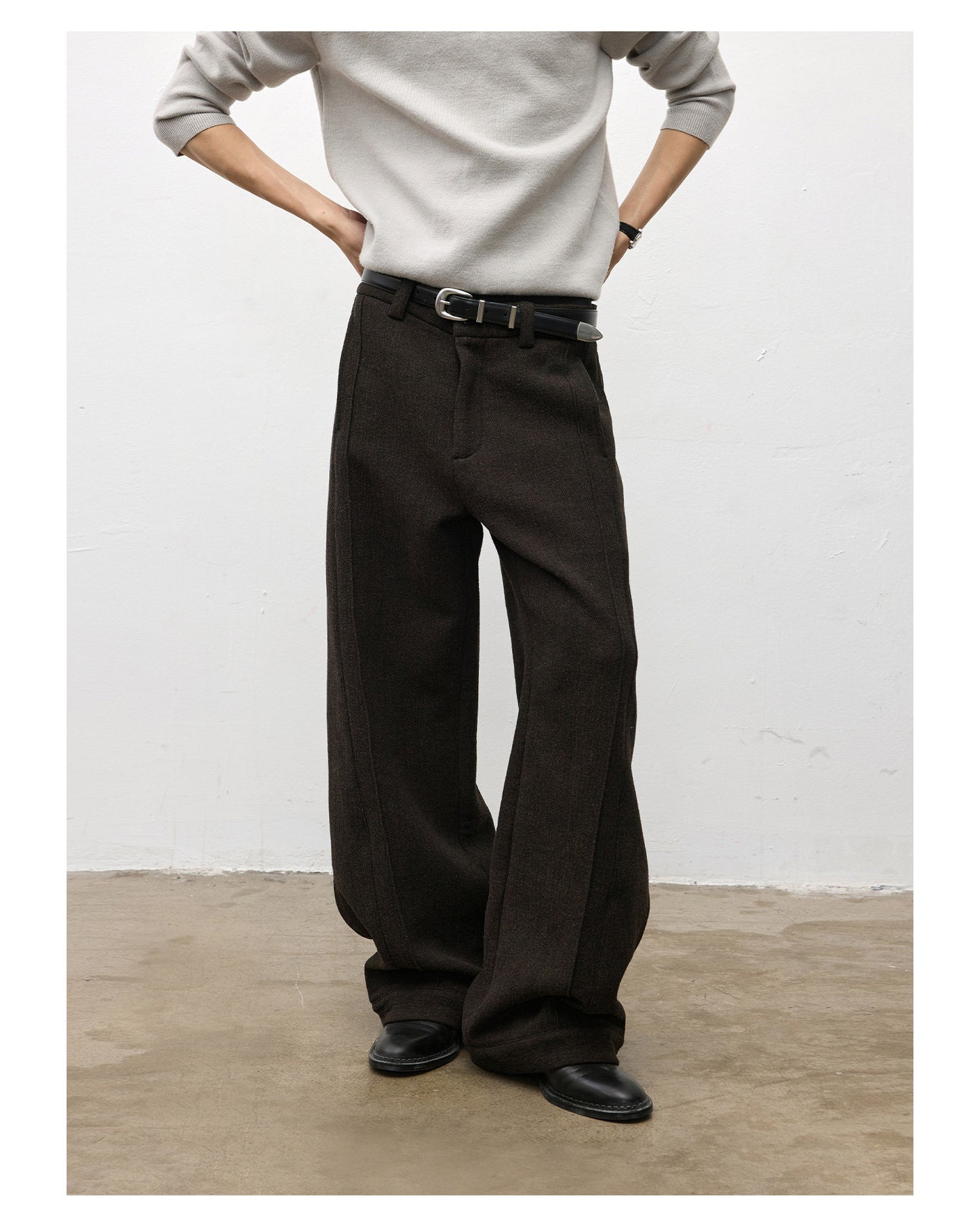 Pleated Wool Casual Pants