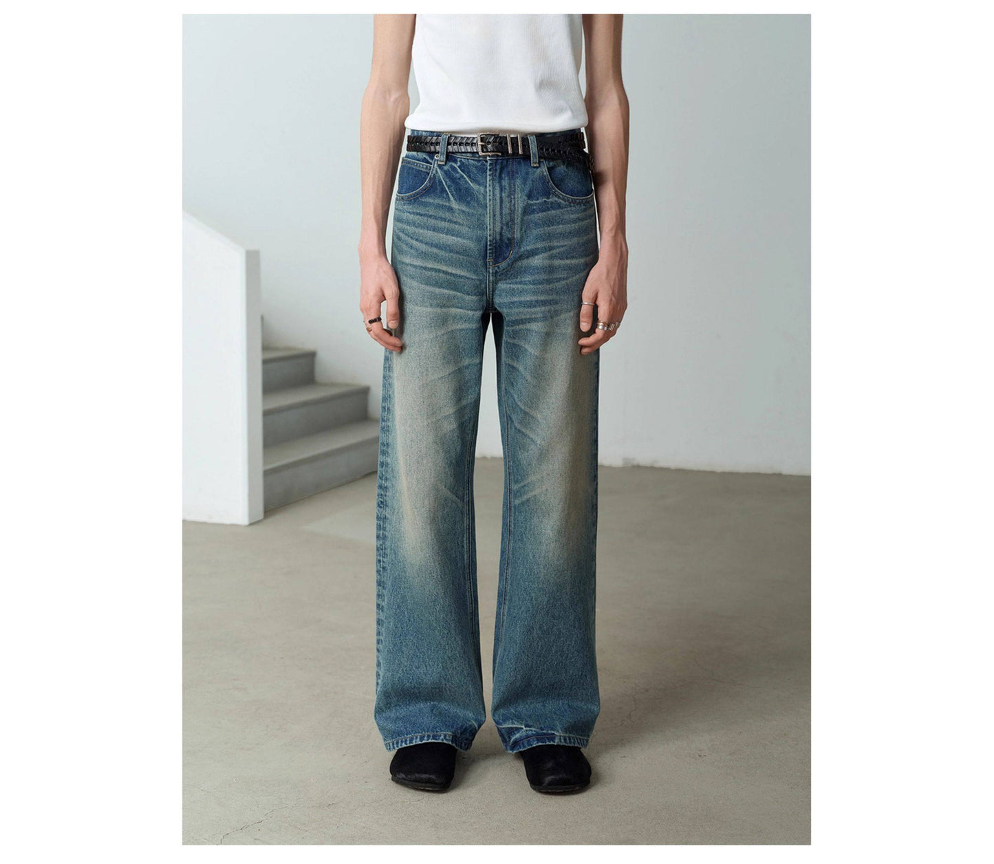 Distressed Wash Jeans