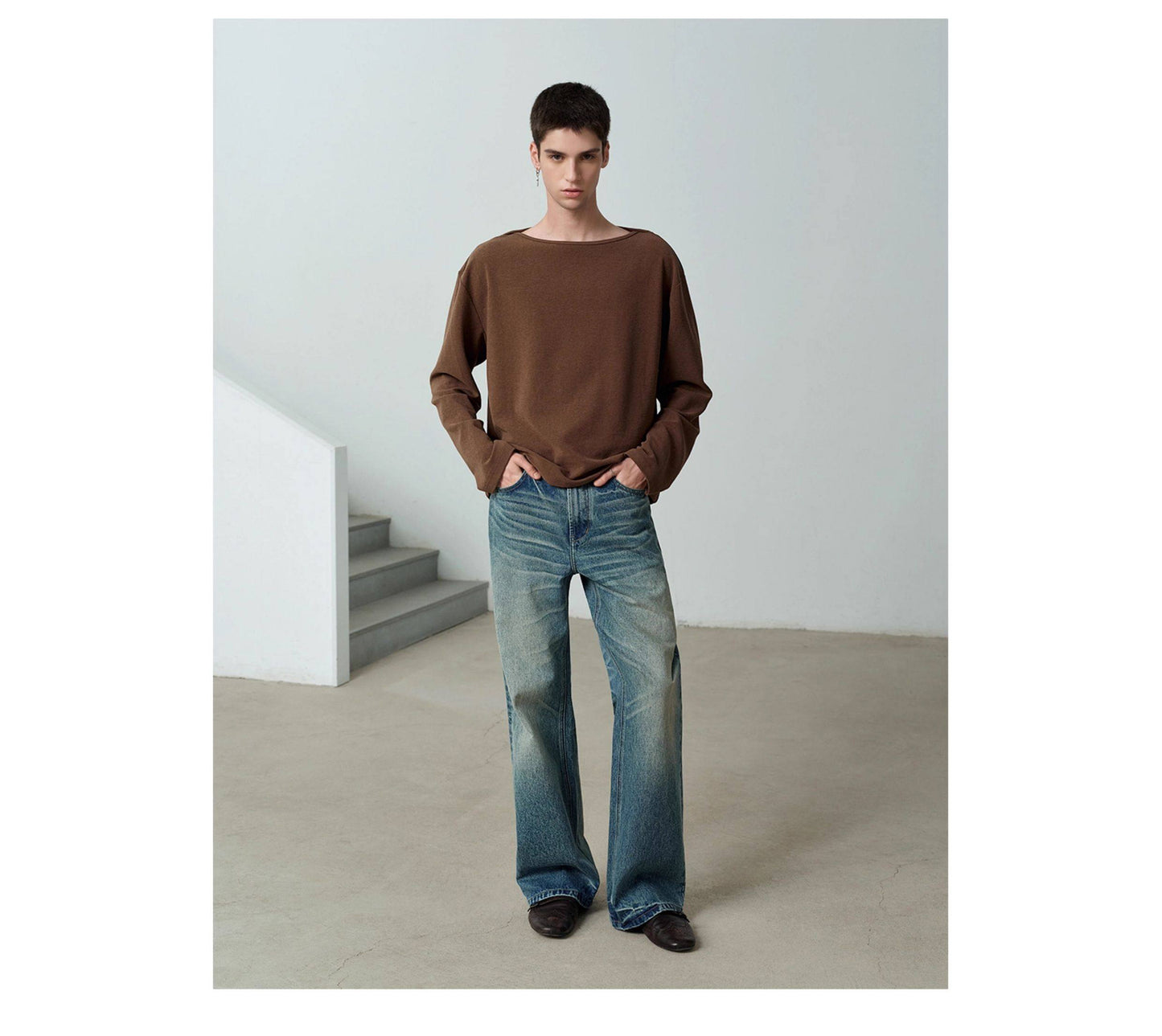 Distressed Wash Jeans