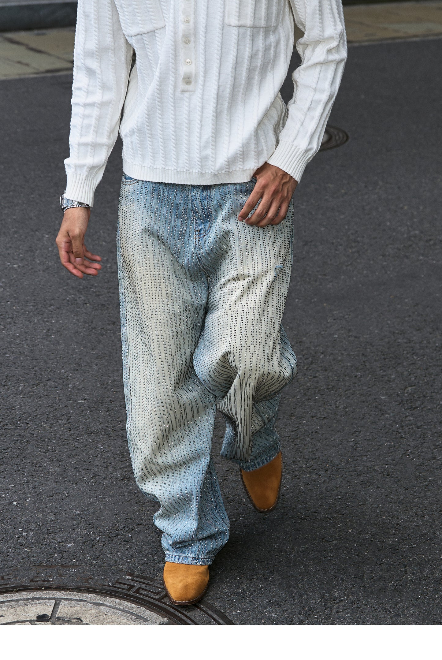 Jeans with rhinestones