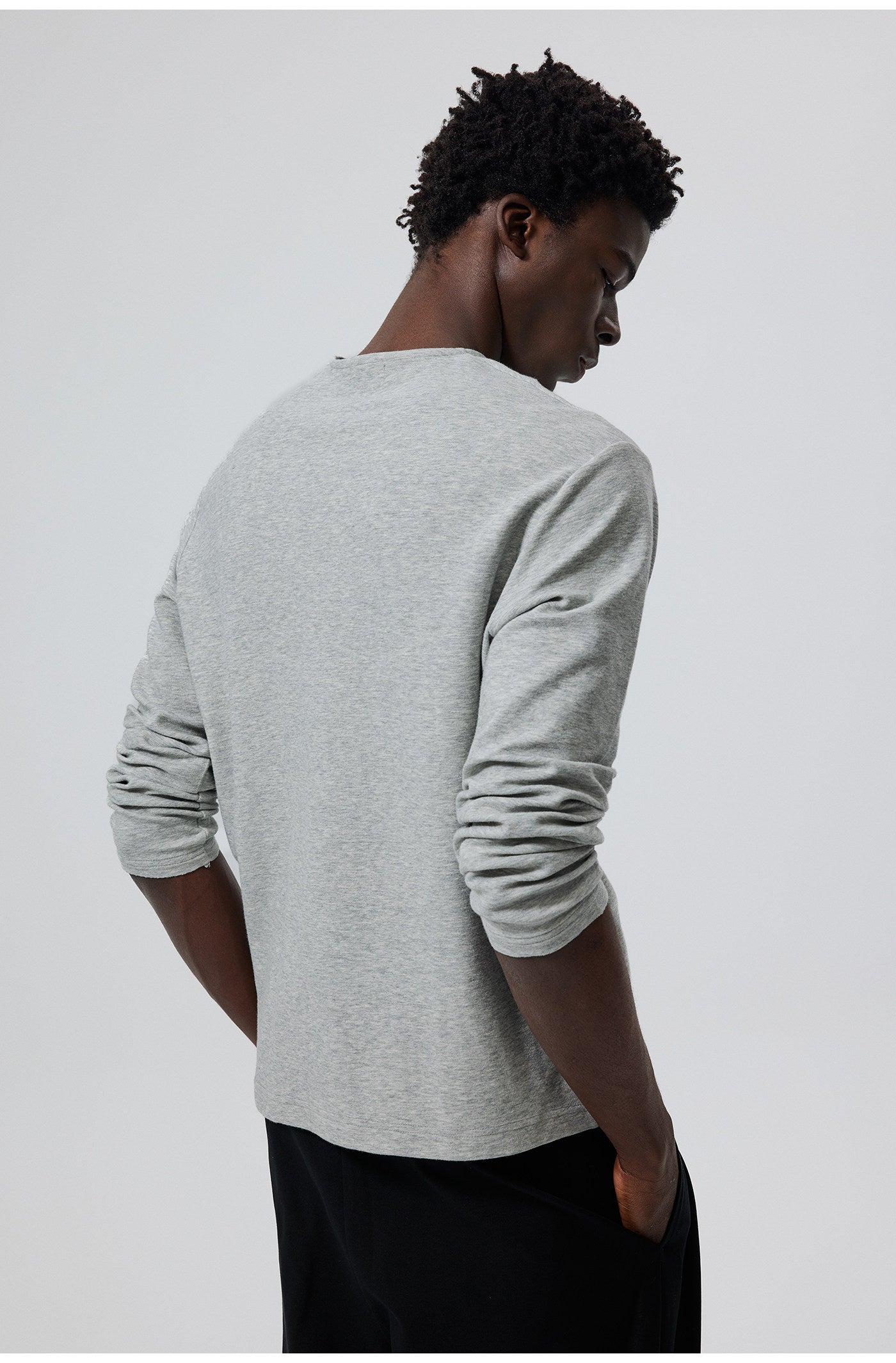 Single-button T-shirt
