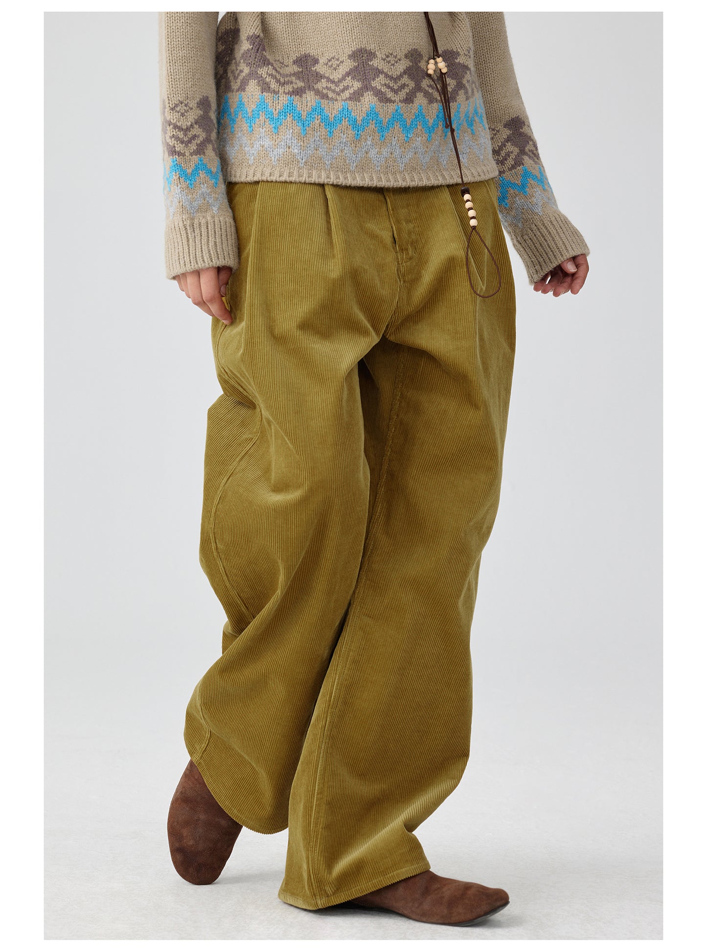 Straight pleated corduroy casual pants