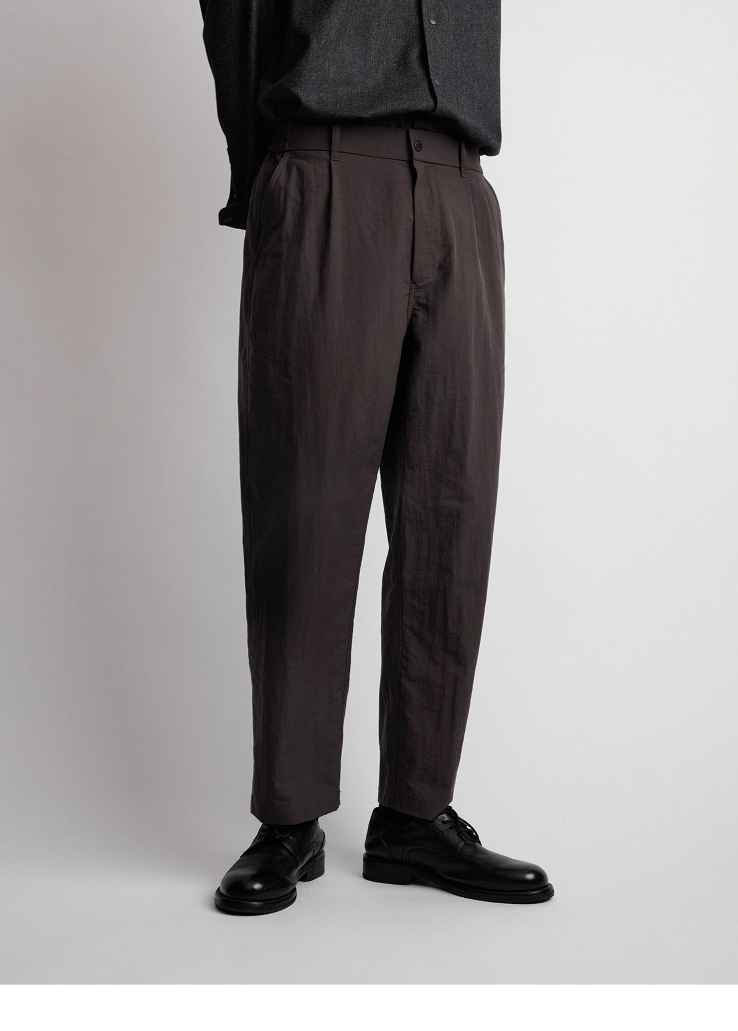 Wrinkle-Resistant Nylon Casual Pants