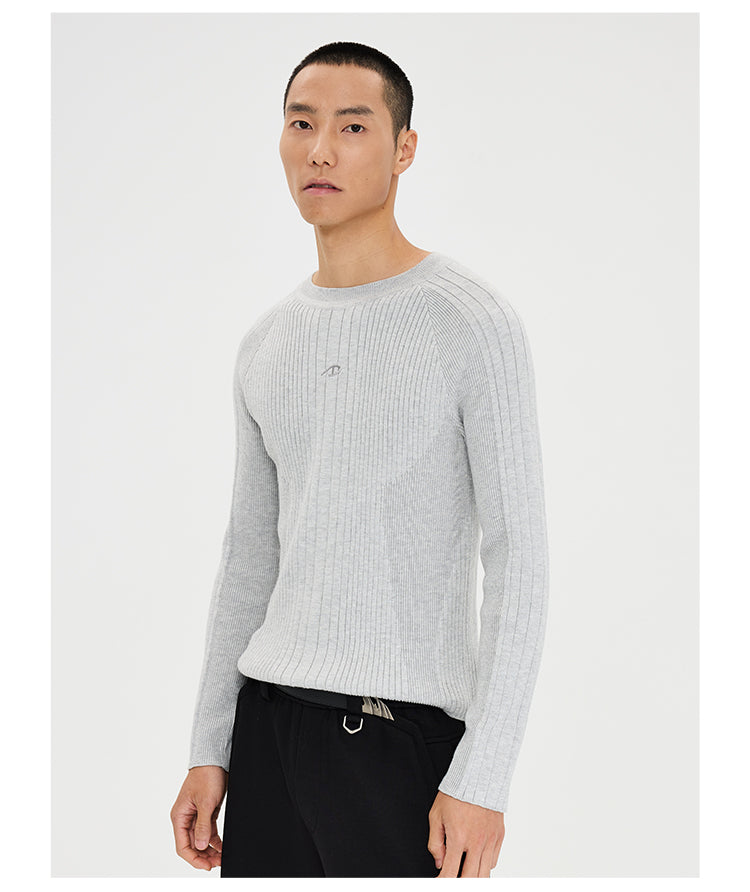 Tight-Fitting Wool Blend Sweater