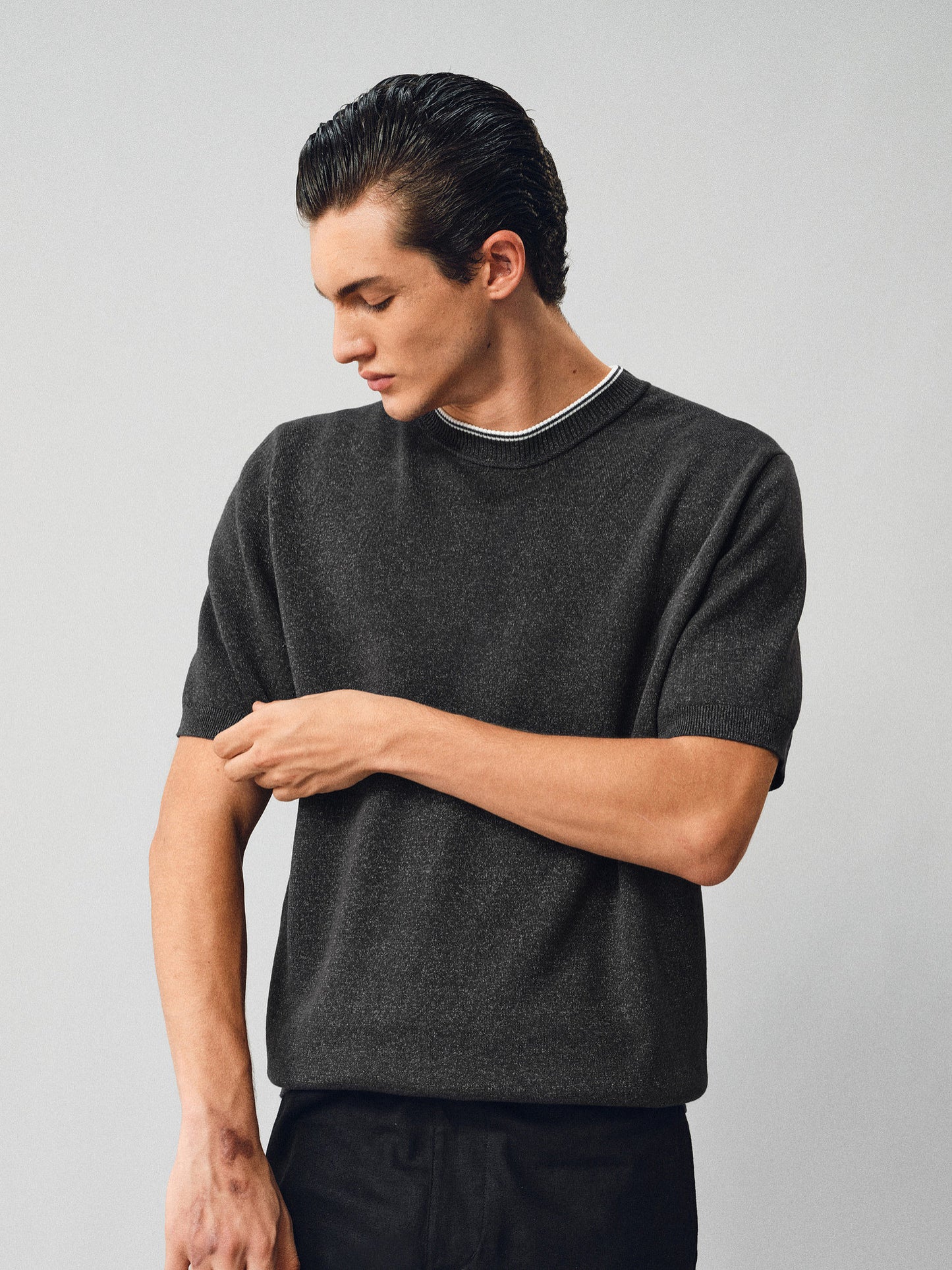 Knit shirt with contrasting trim