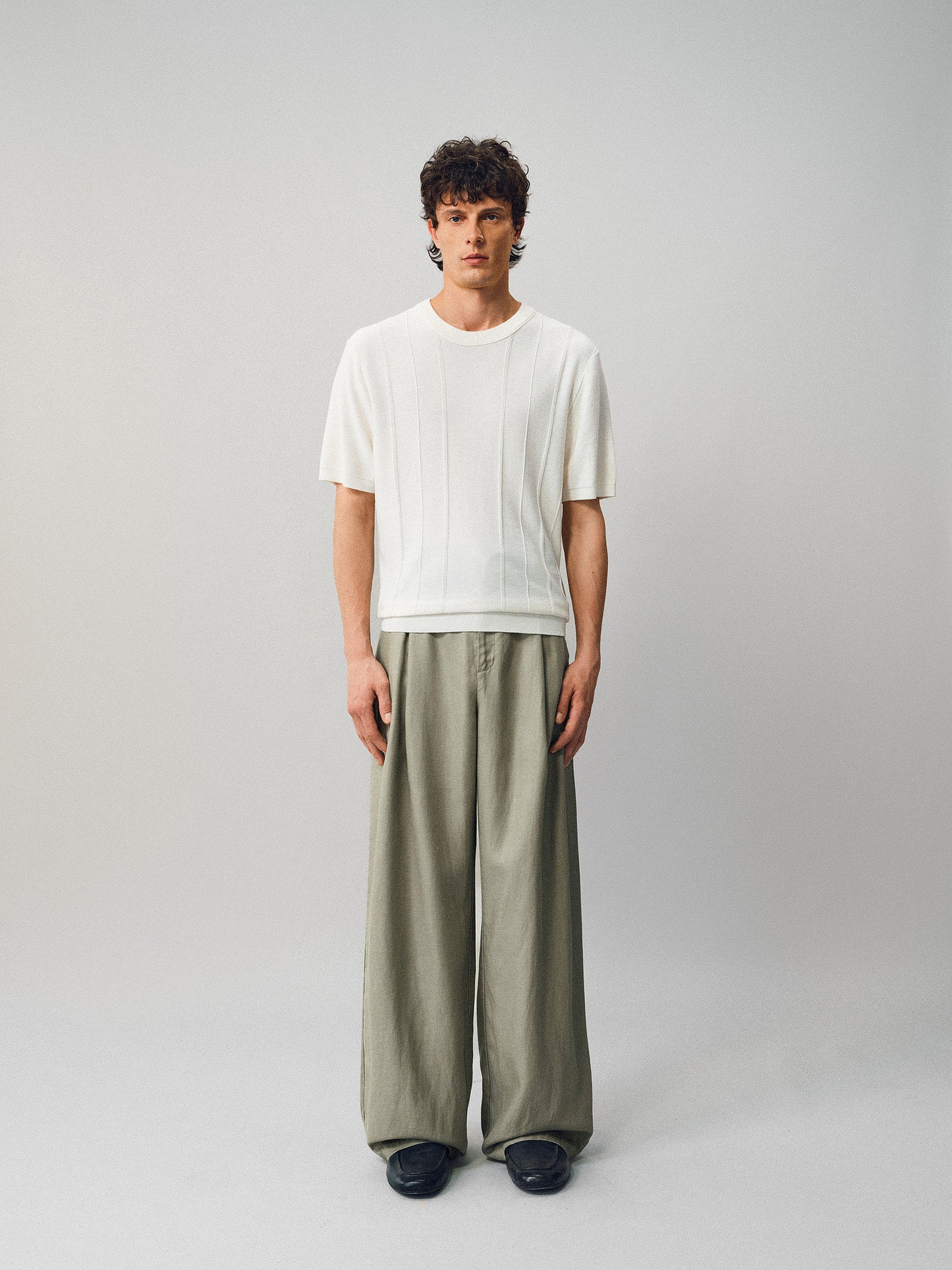 Linen Double-Pleated Casual Pants