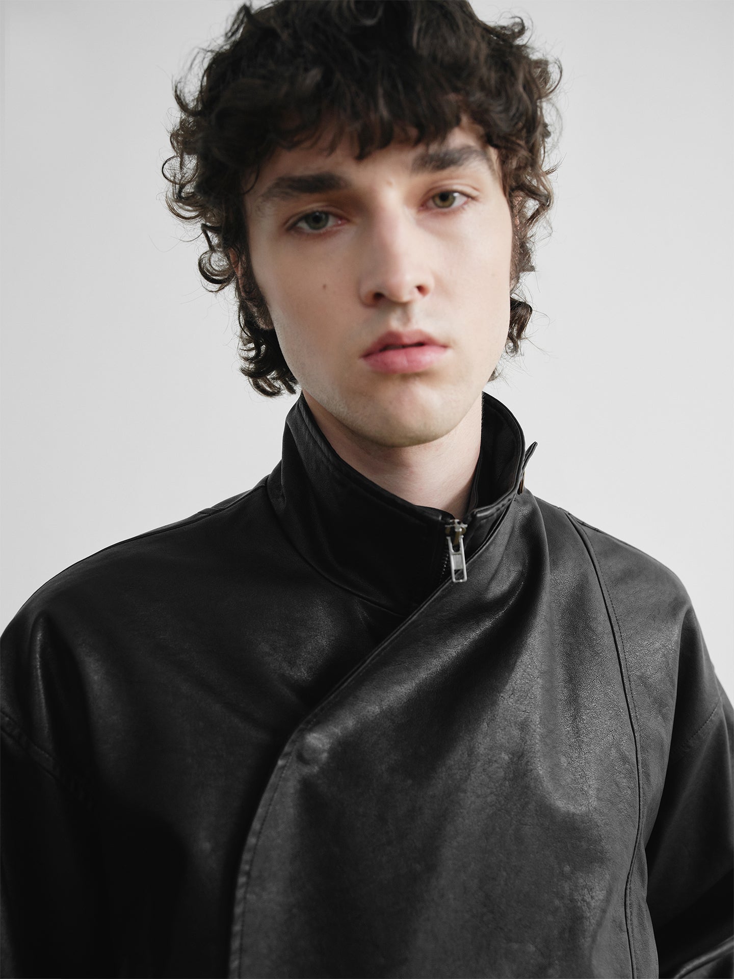 Cropped-length leather jacket