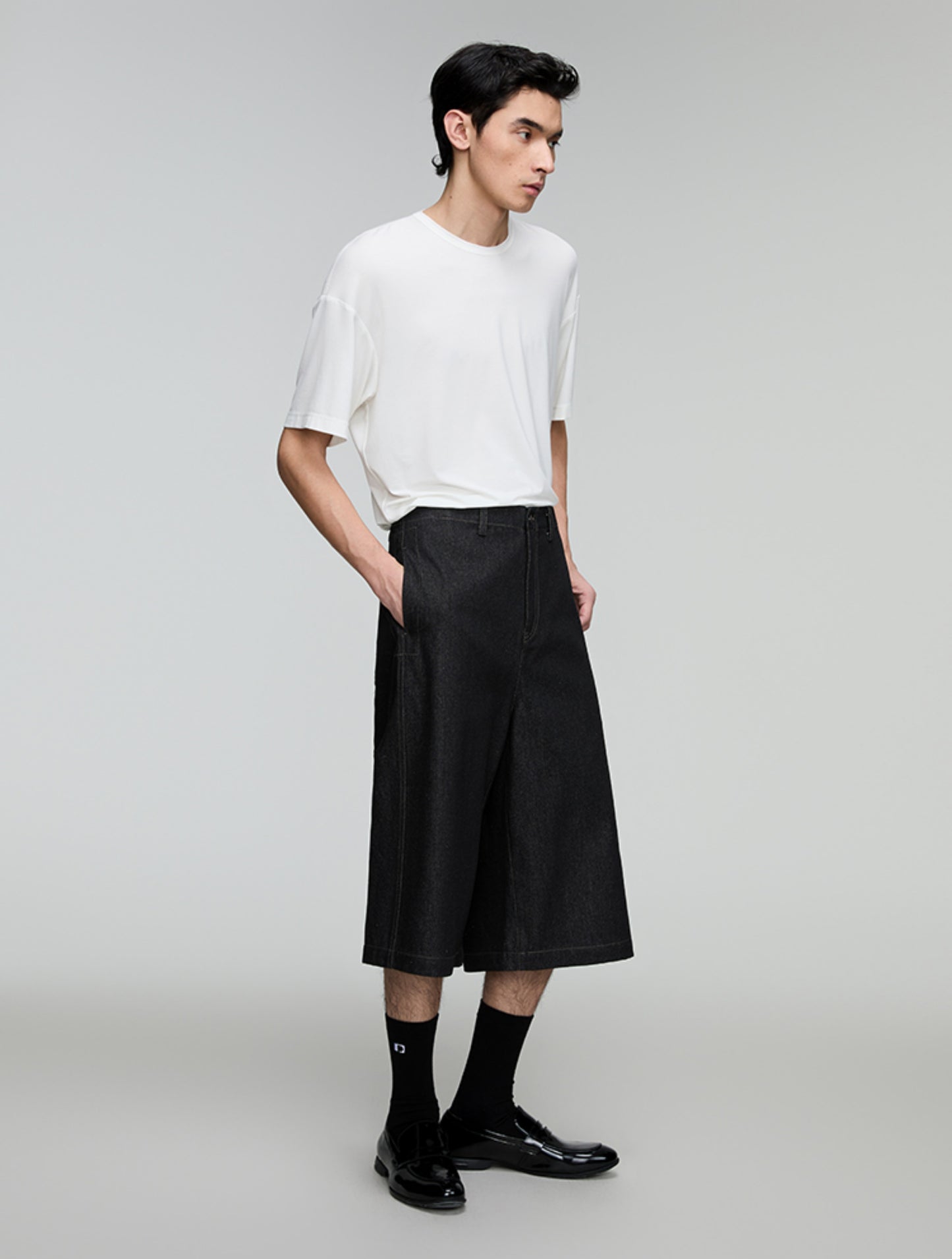 A-line loose denim shorts