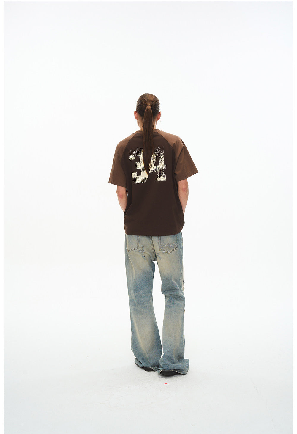 Round-neck raglan T-shirt