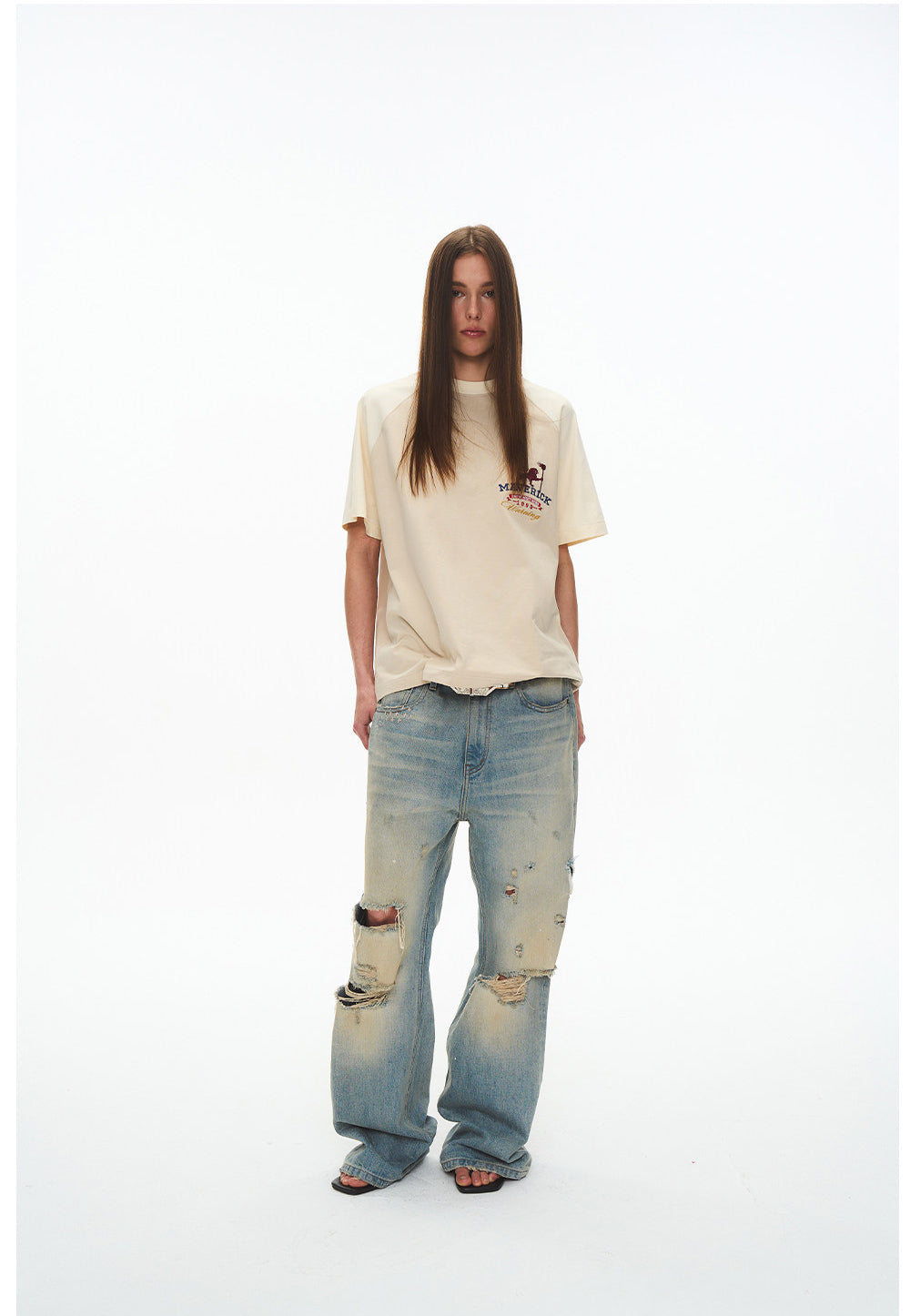 Round-neck raglan T-shirt