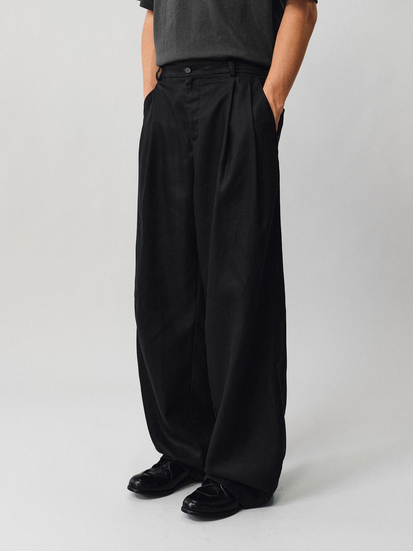 Linen Double-Pleated Casual Pants