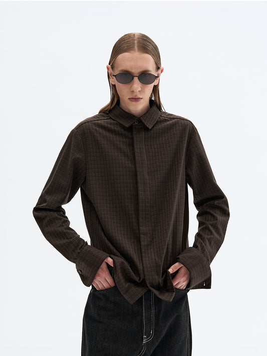 Straight shoulder shirt