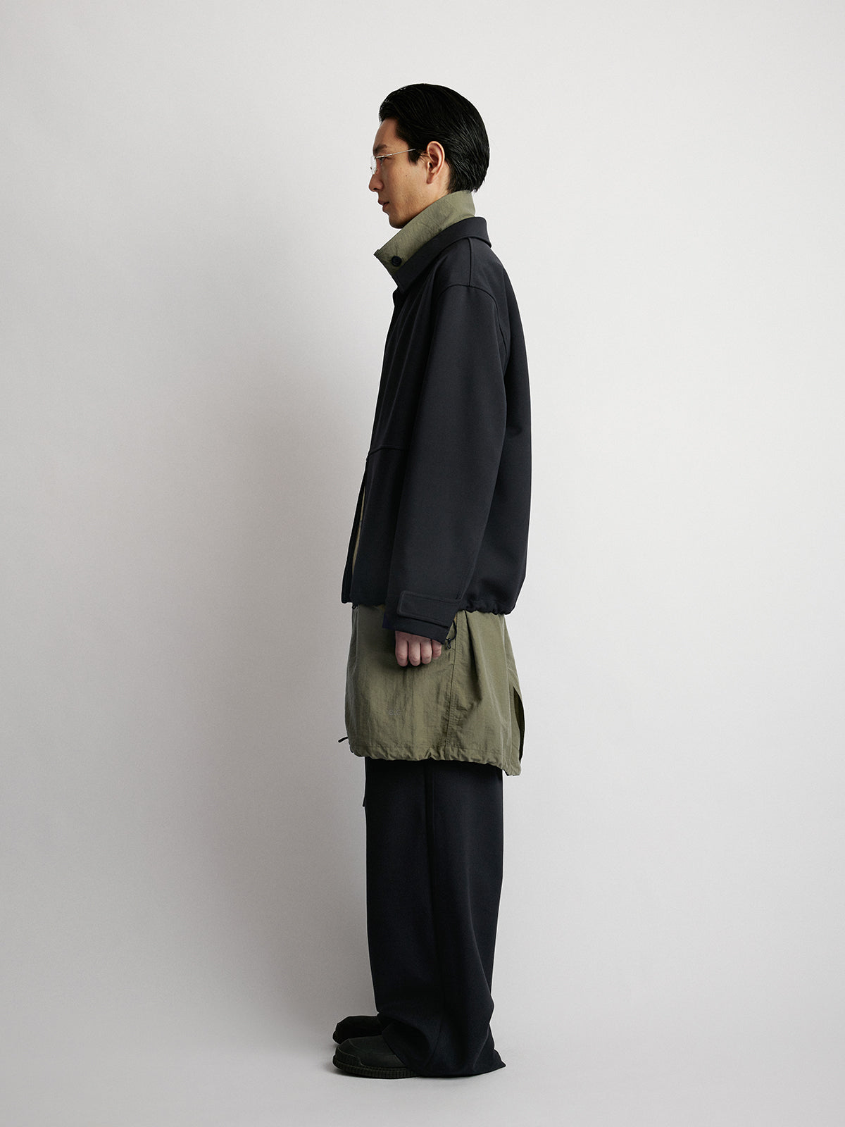 Short Wide Zipper Jacket