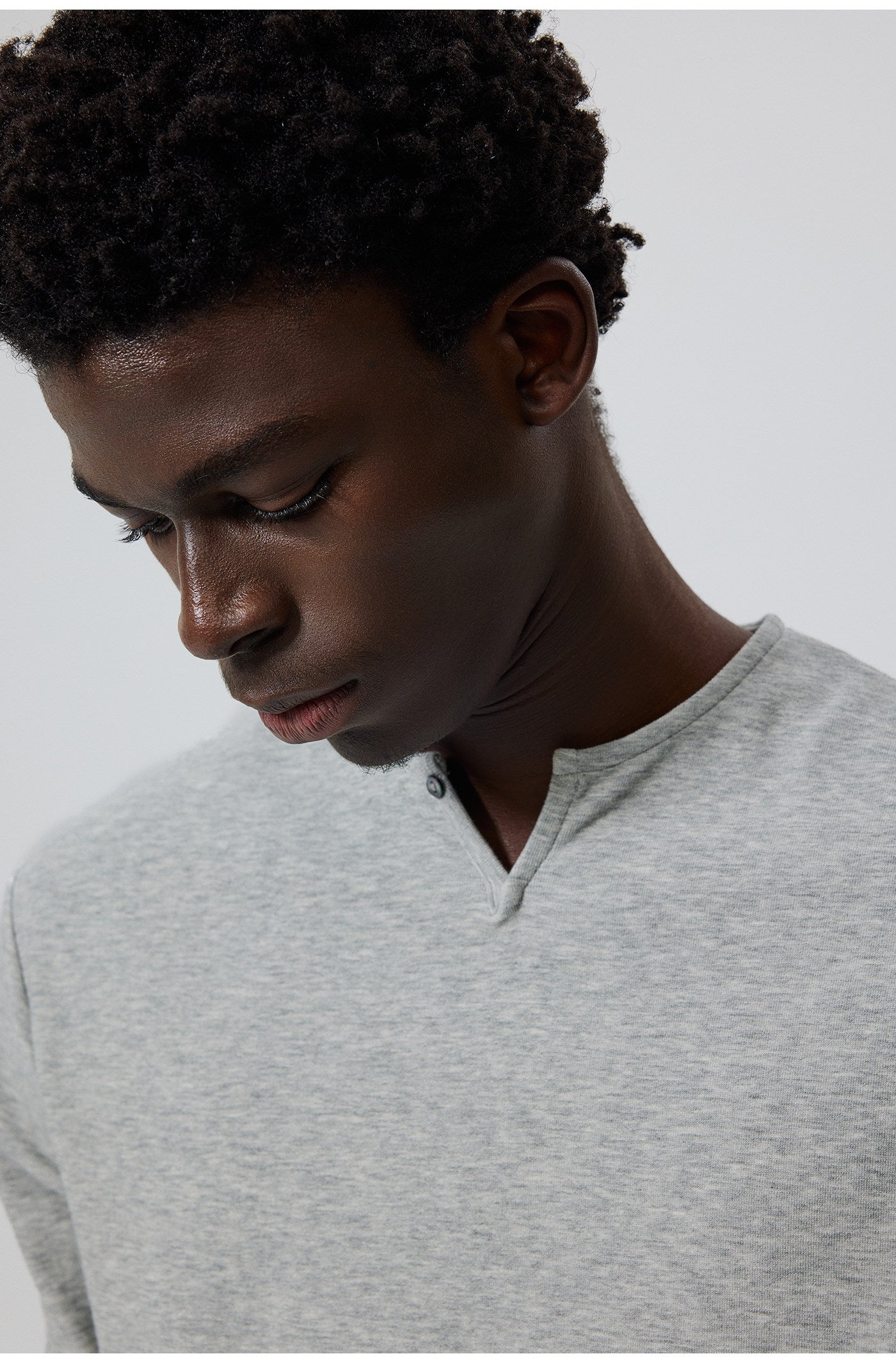 Single-button T-shirt