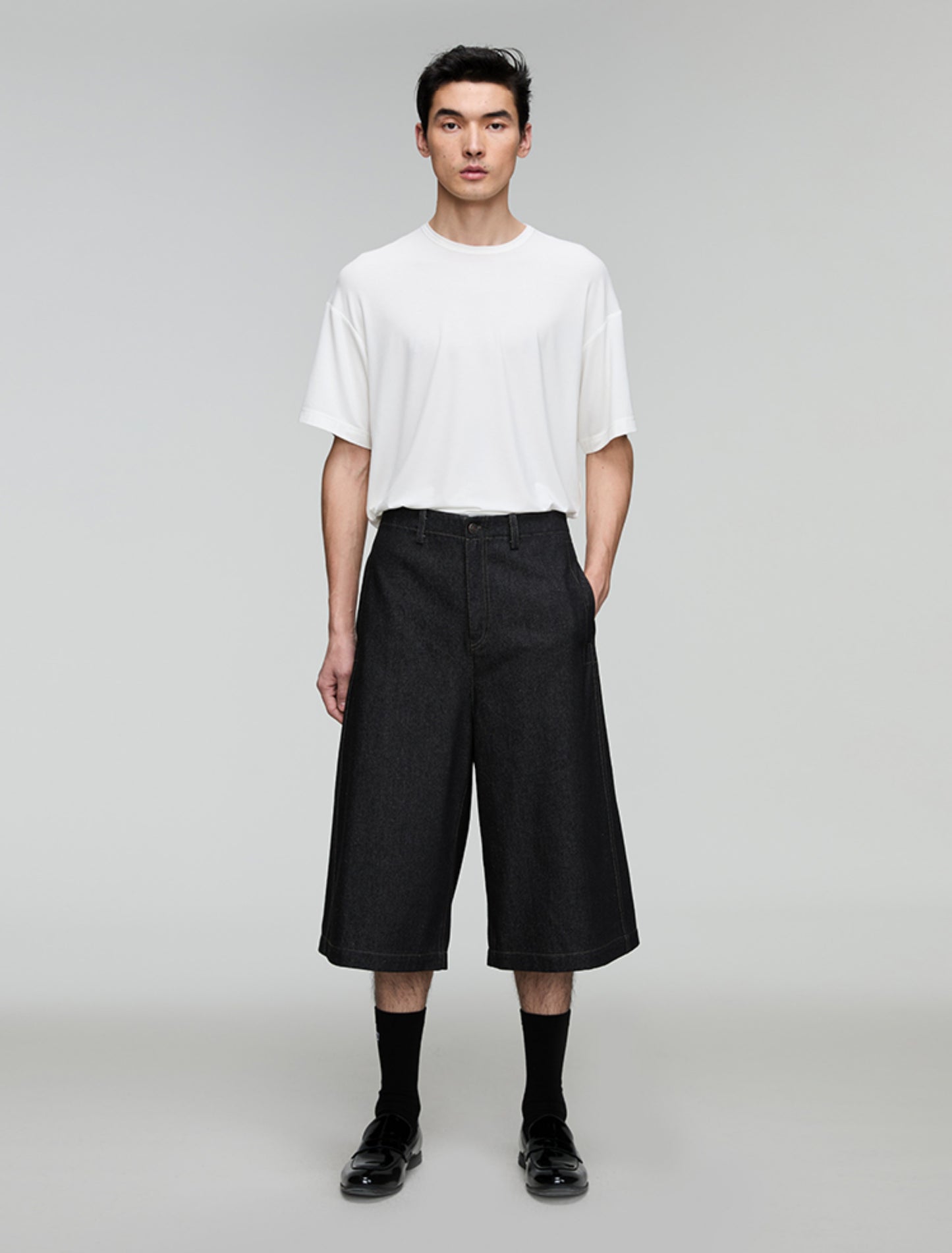 A-line loose denim shorts