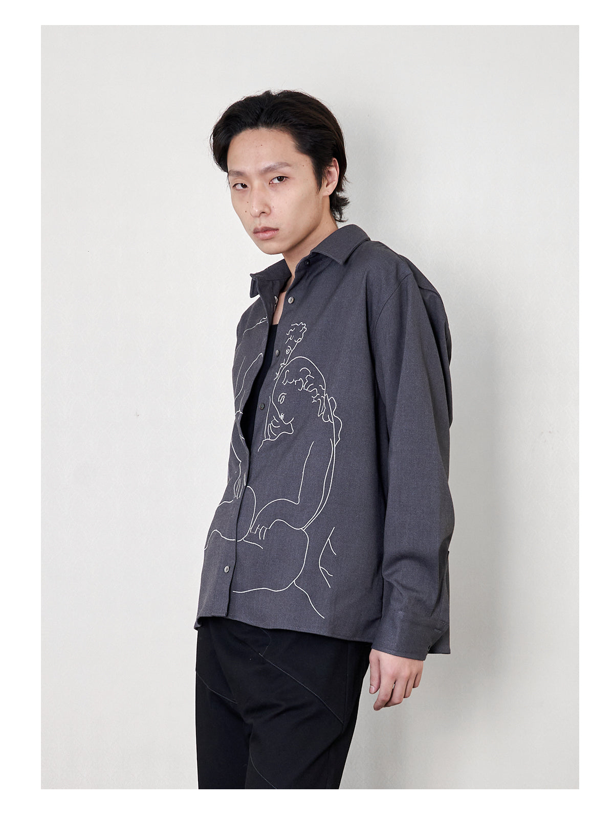 Portrait Embroidery Thick Shirt