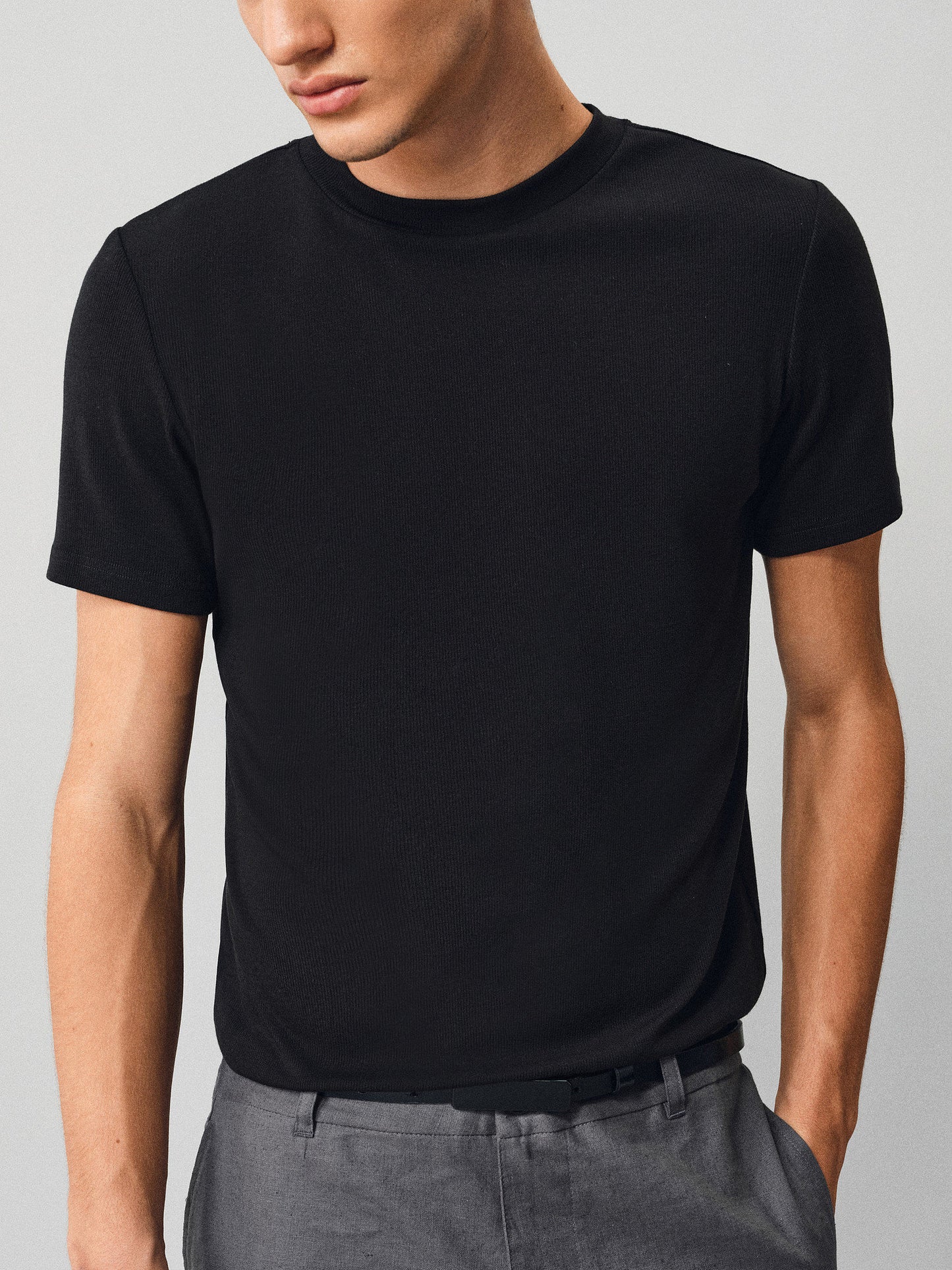 Fine-Striped Fitted Round-Neck T-Shirt