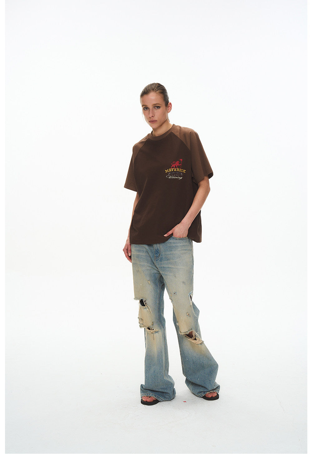 Round-neck raglan T-shirt
