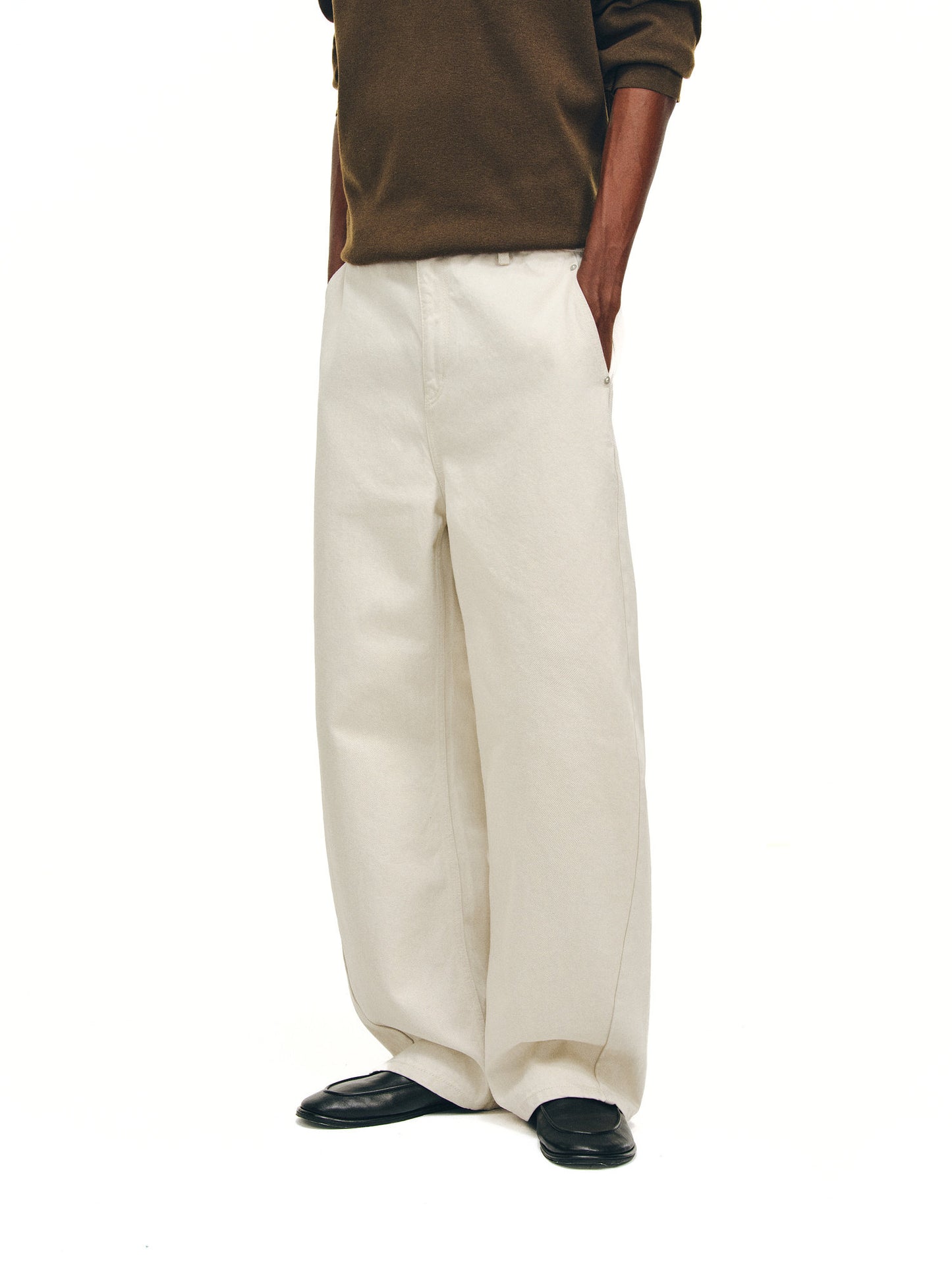 Slightly tapered cut white jeans