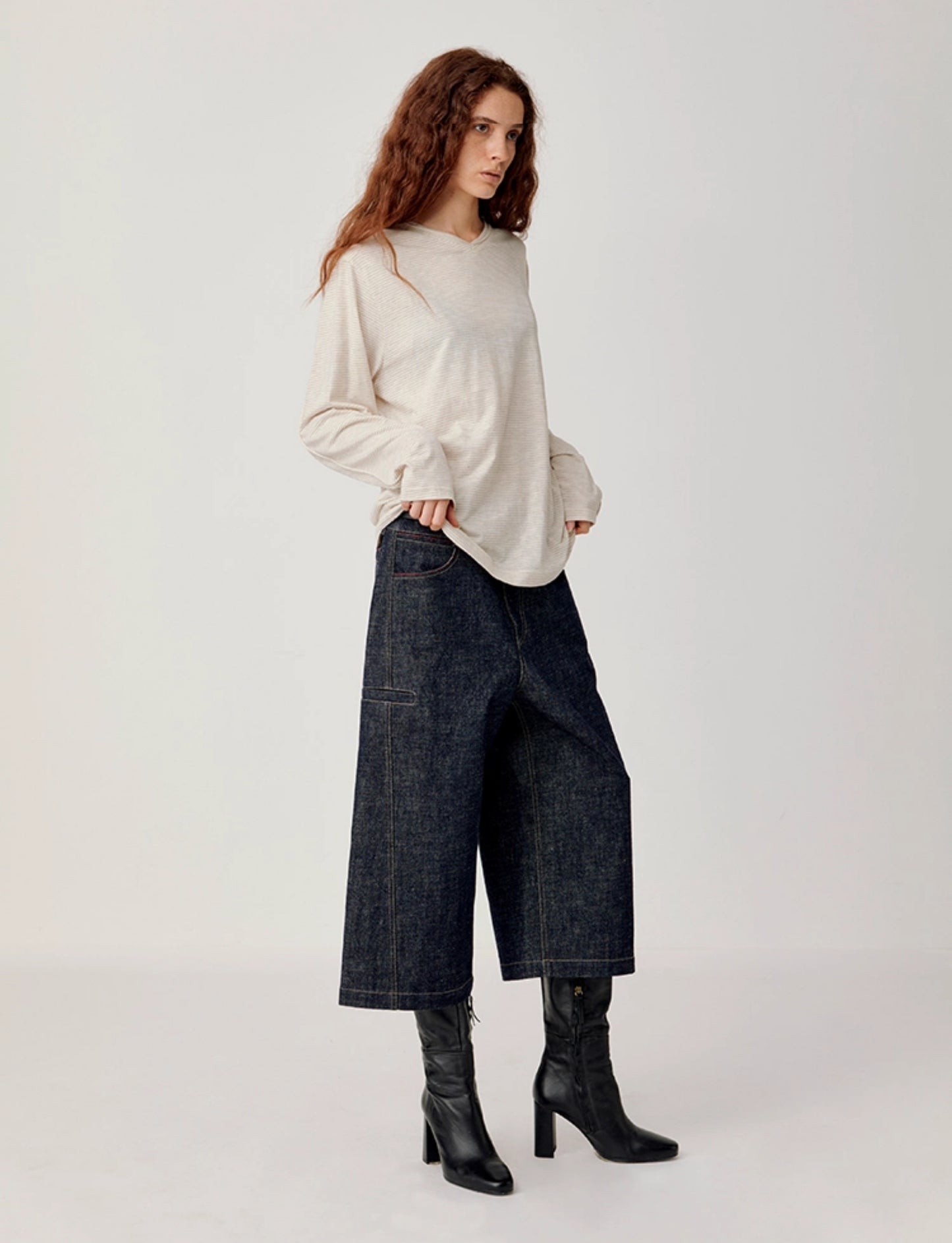 Retro Carl V-넥 T-셔츠