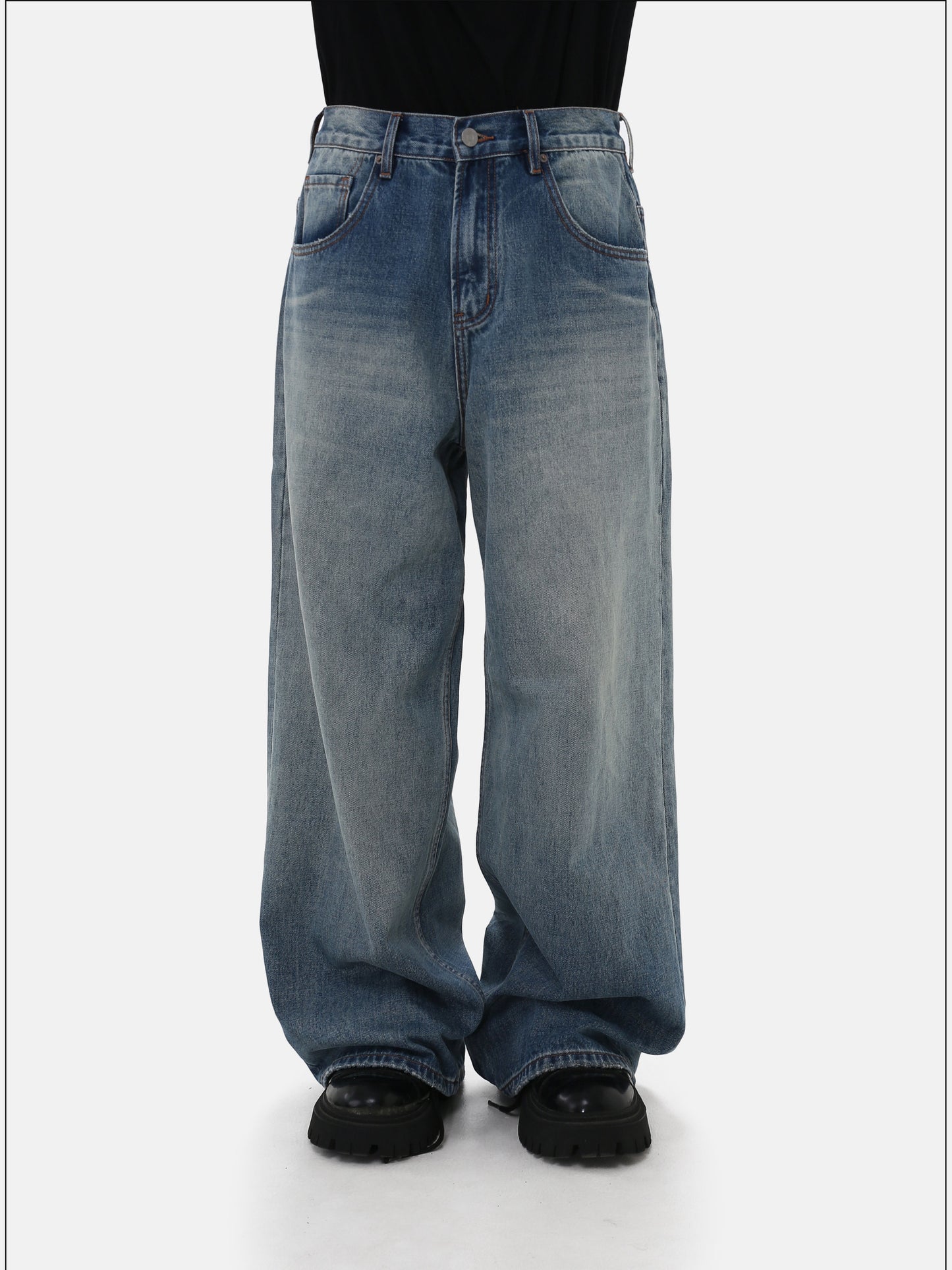 Casual Straight-Leg Jeans