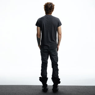 Retro-Style Henley Neck T-Shirt　