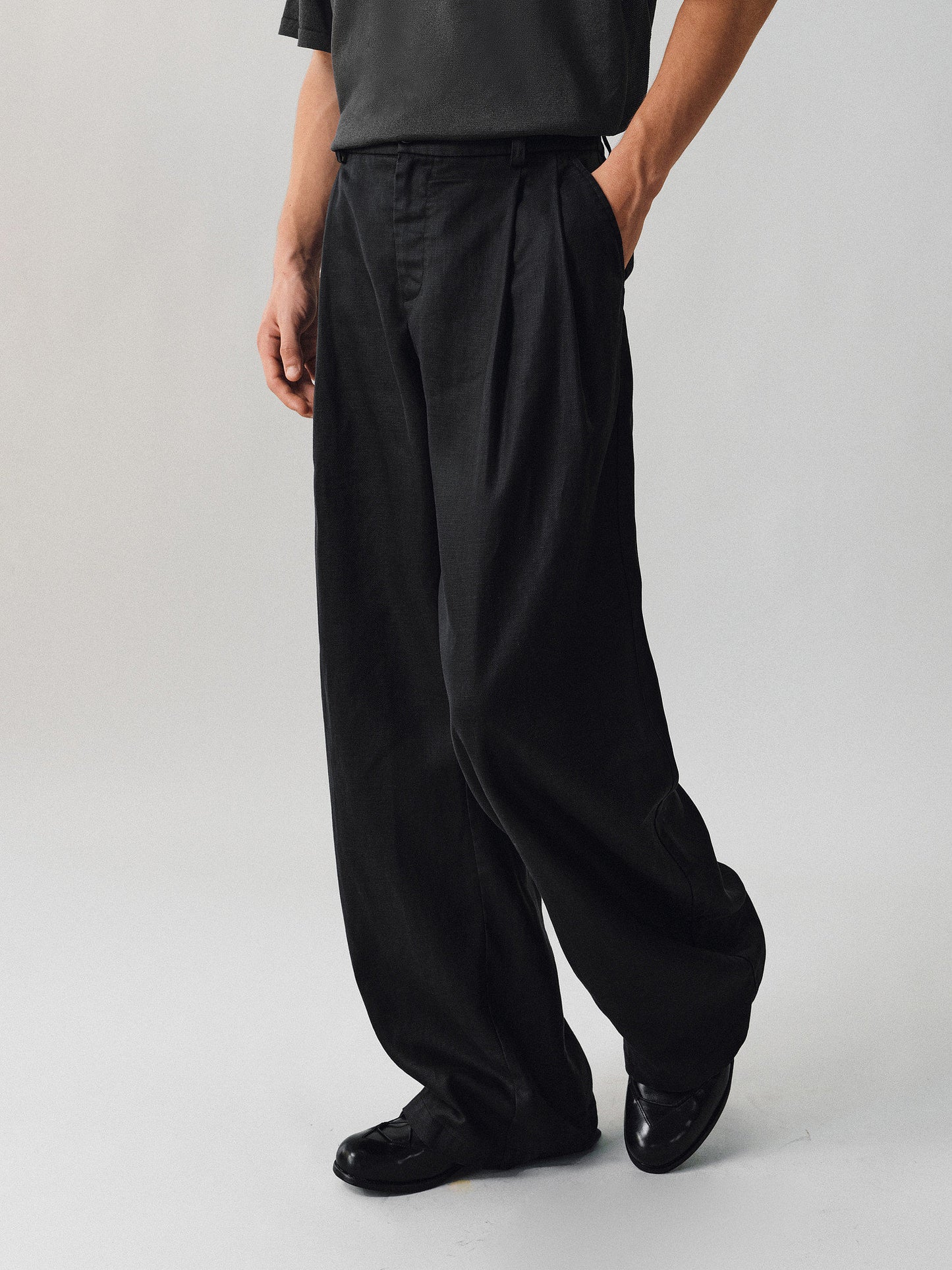 Linen Double-Pleated Casual Pants