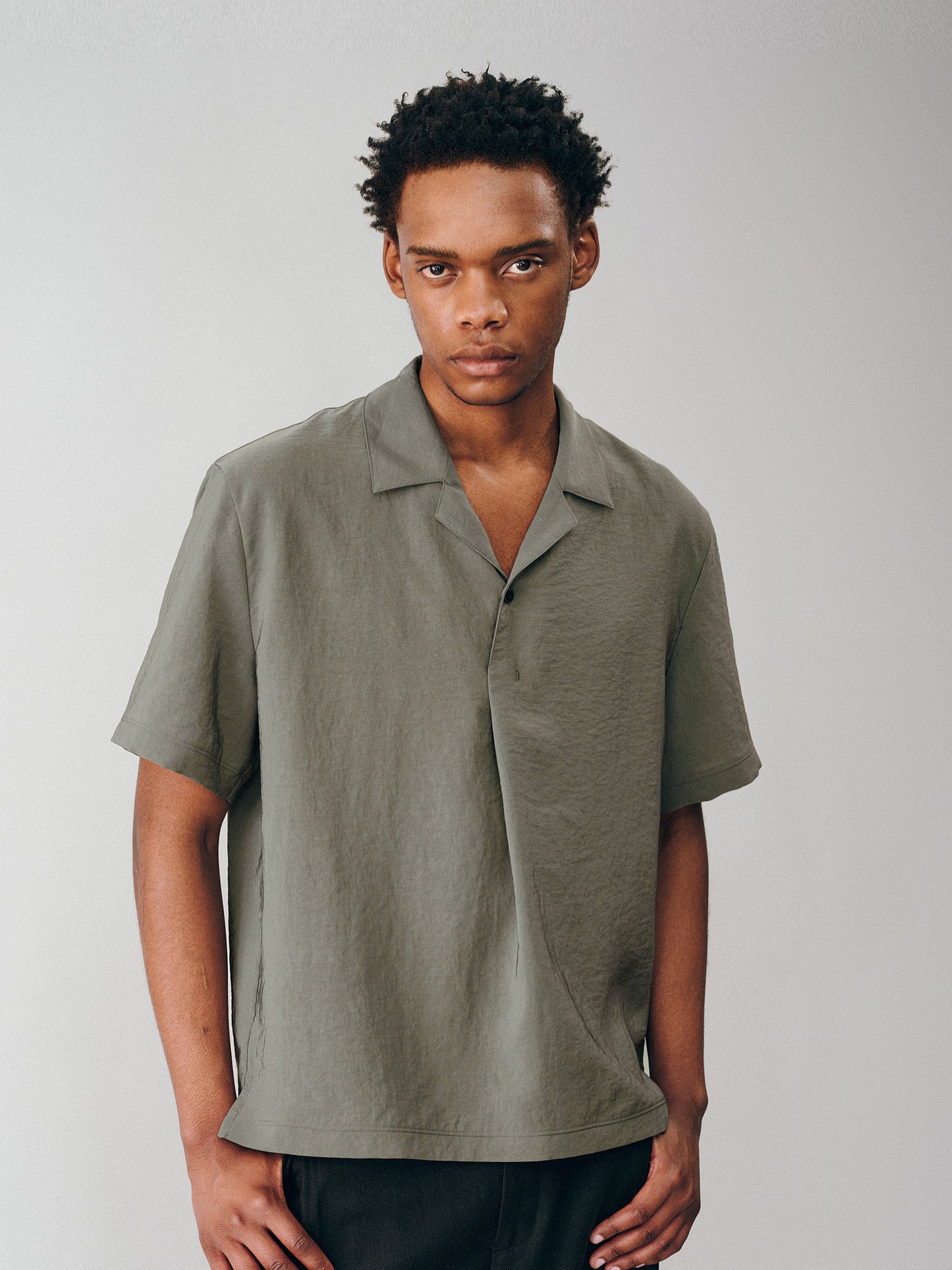 Cuban-collar shirt