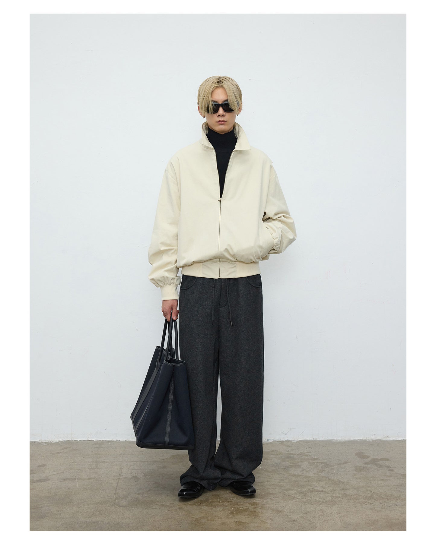 Casual fleece-lined sweatpants