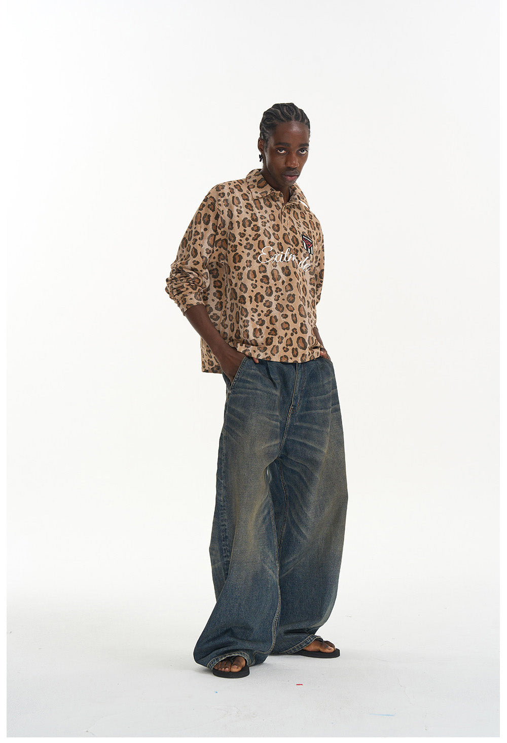 Wash-processed wide-leg jeans