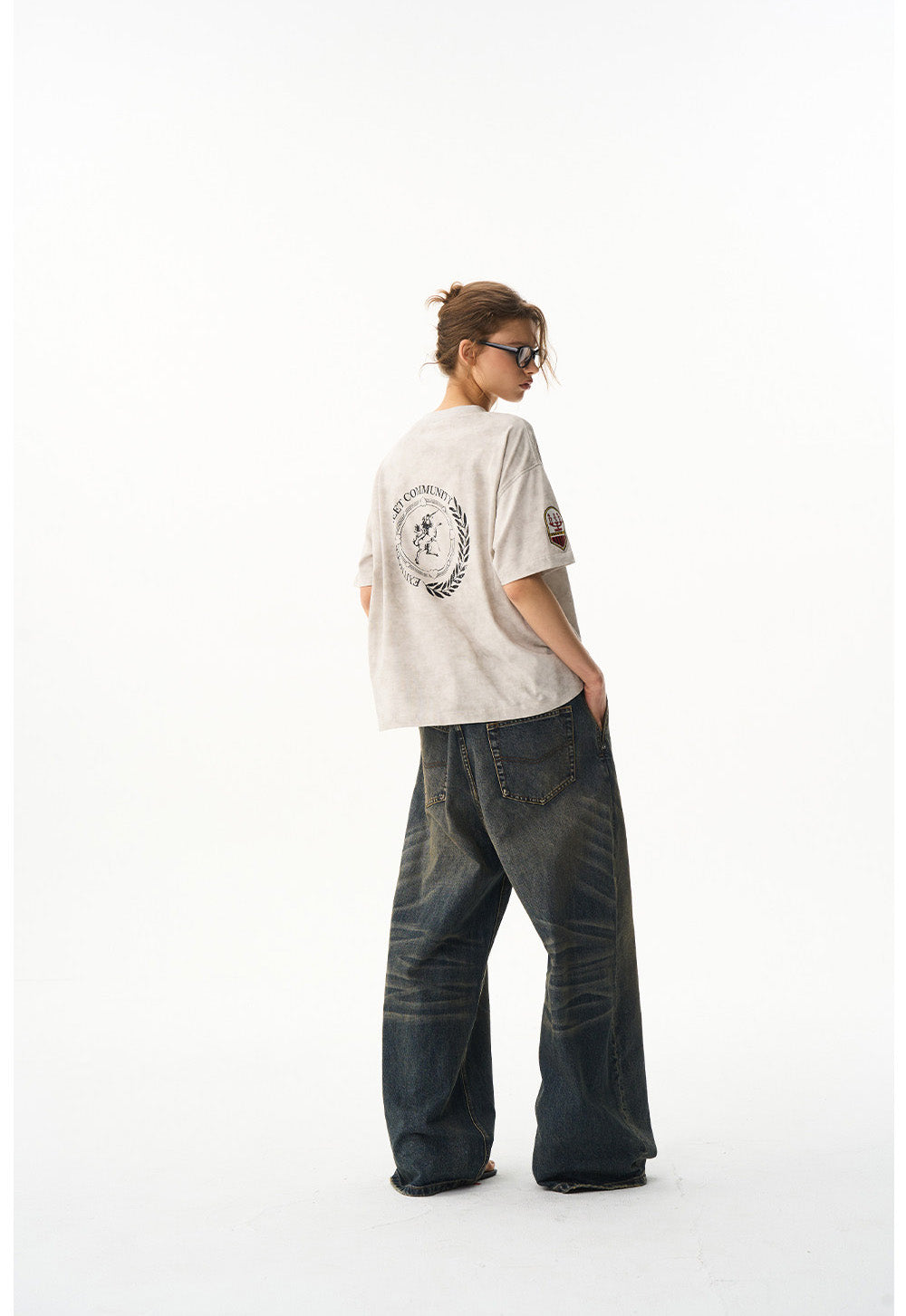 Wash-processed wide-leg jeans