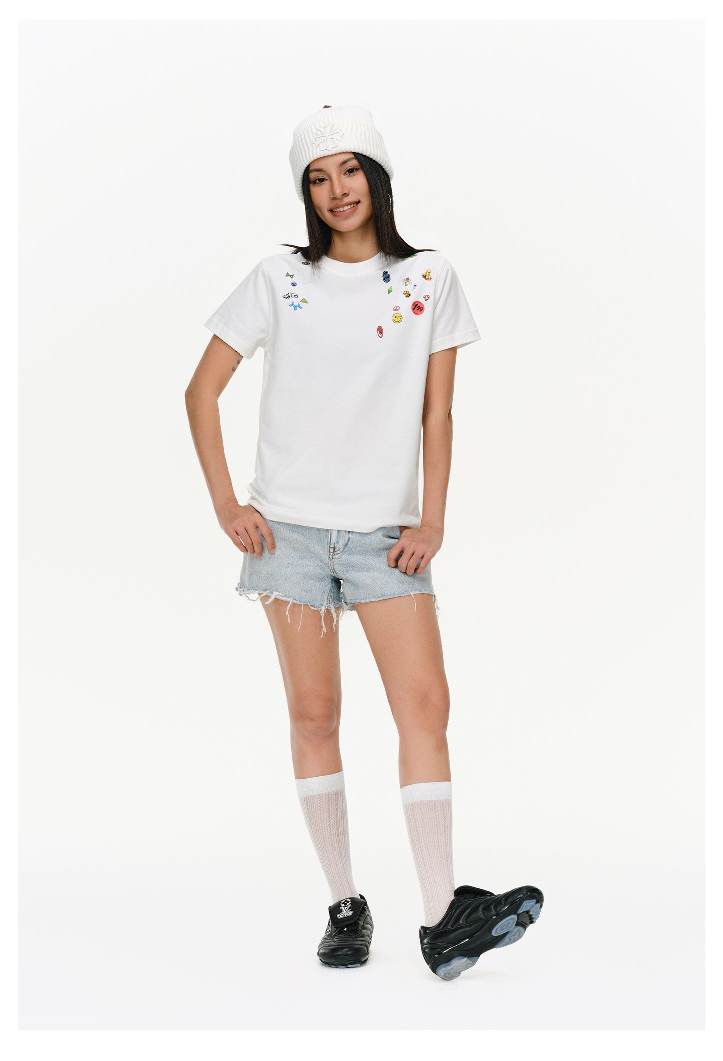 Thick sticker print T-shirt