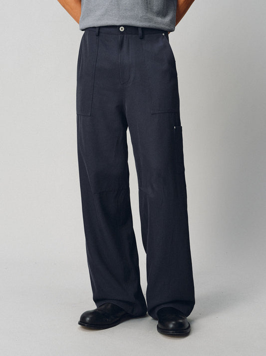 Work pants with pockets
