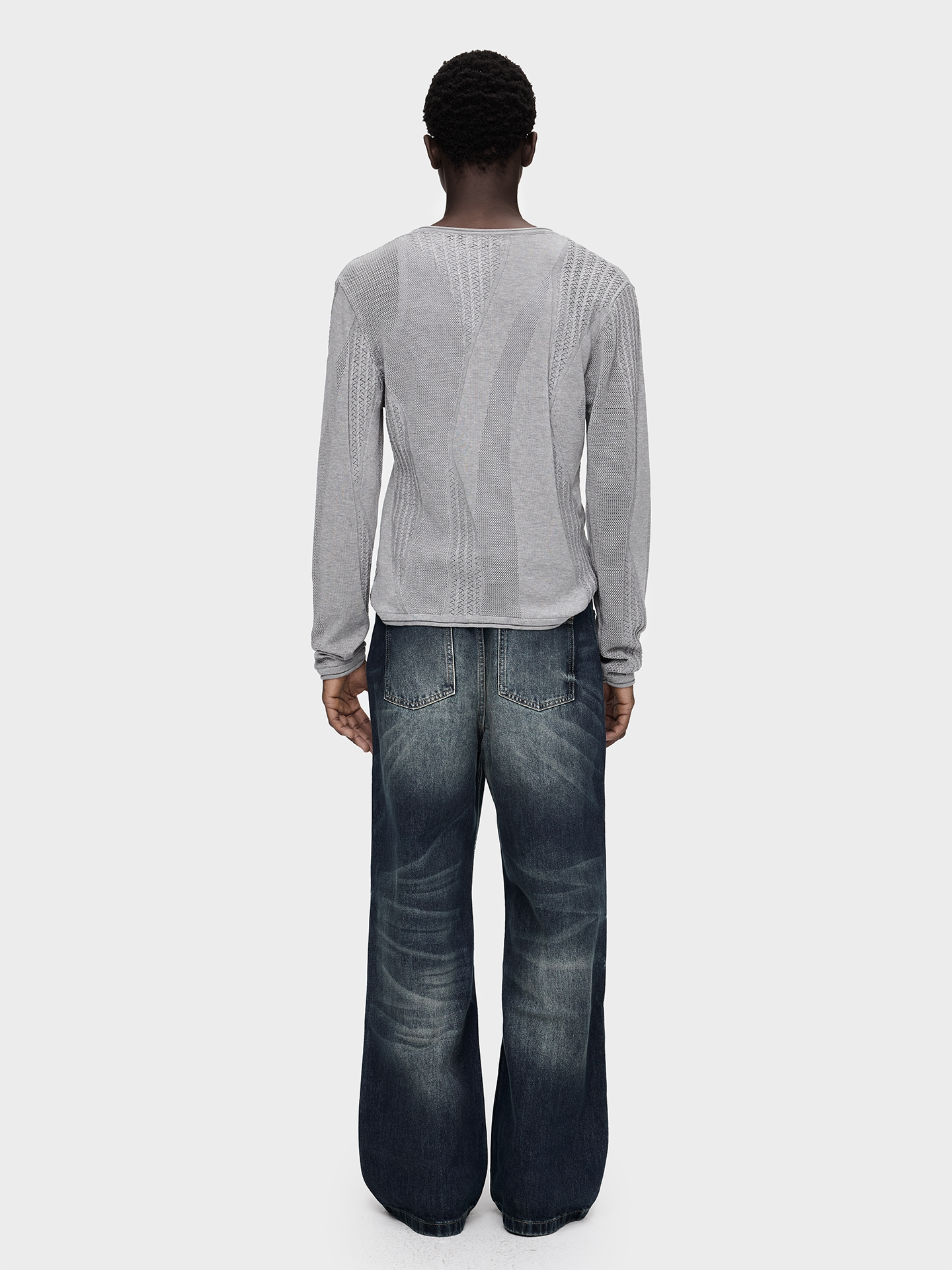 Round-Neck Rolled-Edge Knit Shirt