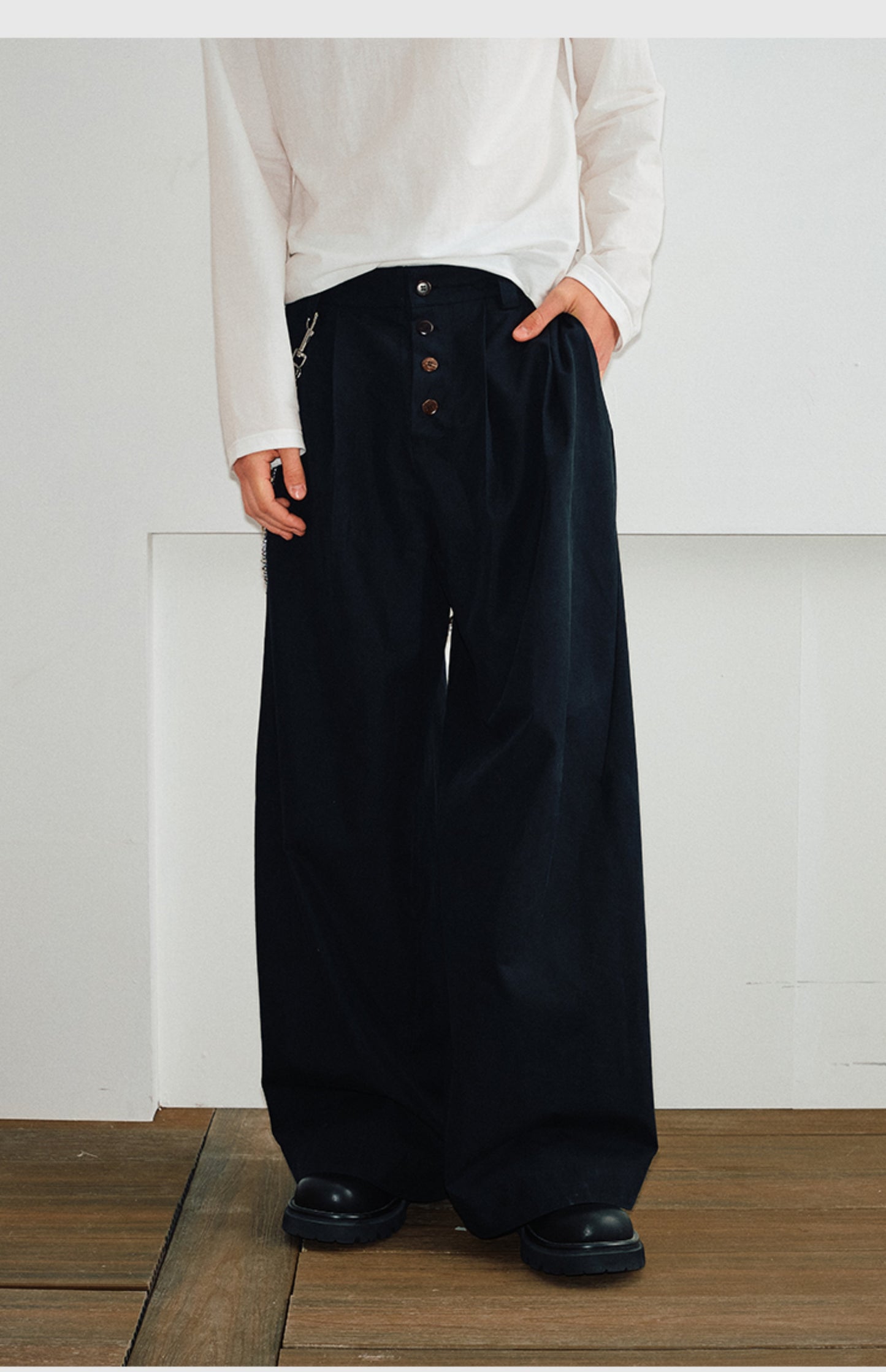 Three-dimensional cut wide-leg pants