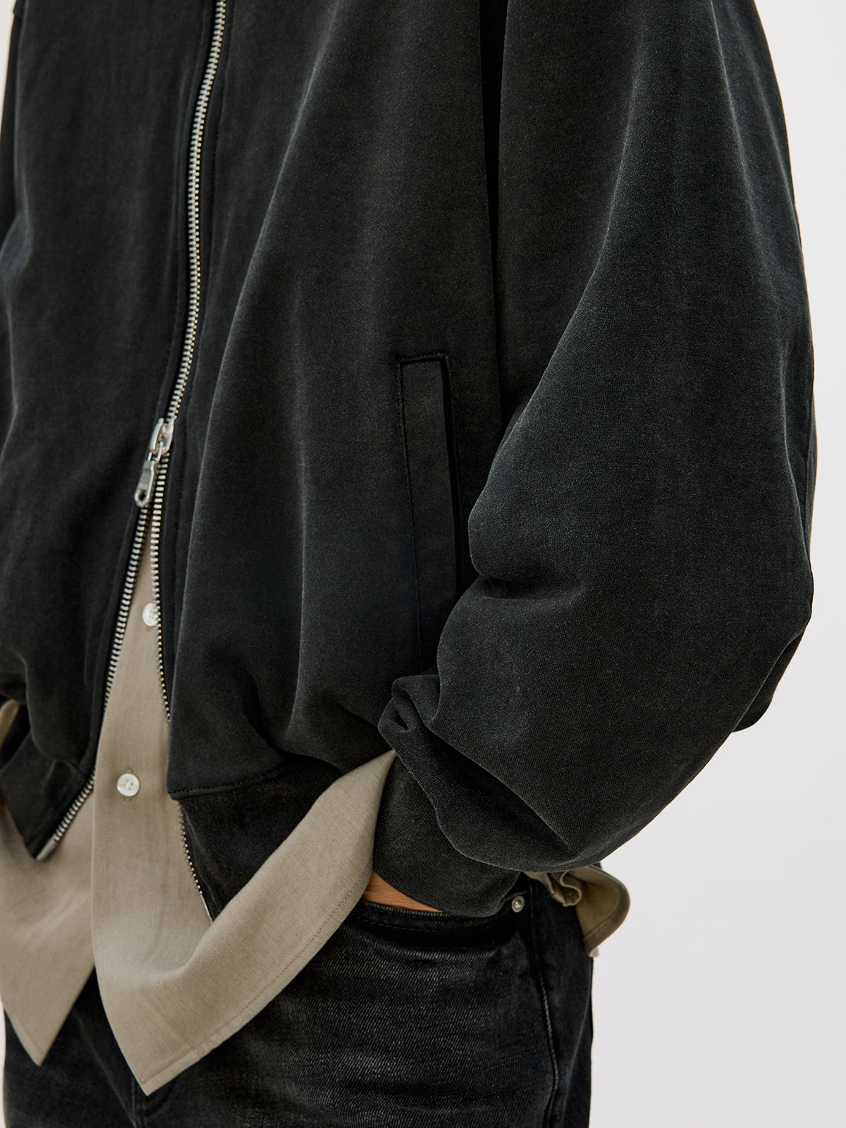 Wash-Damaged Zipper Sweatshirt