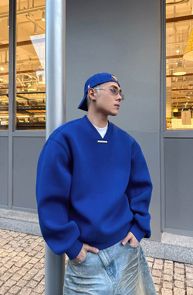Wide-Shoulder Airy V-Neck Sweatshirt
