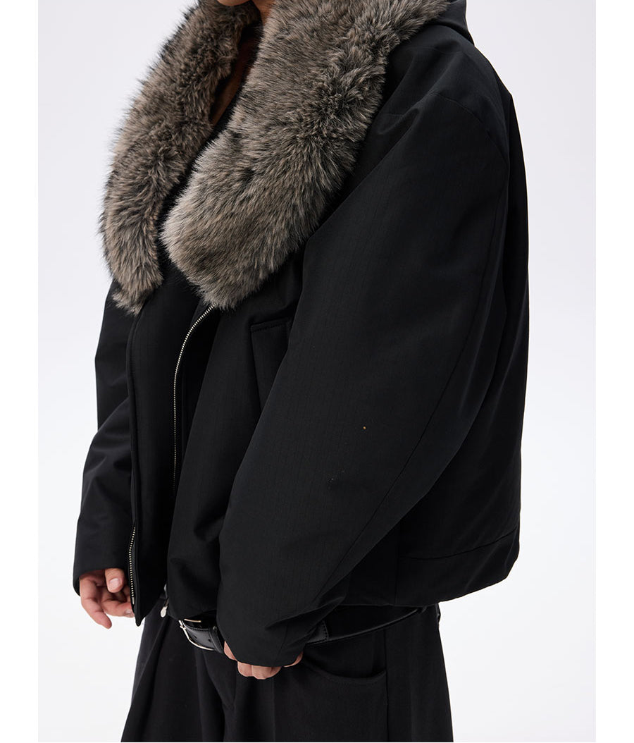 Wide cotton jacket with detachable fur collar