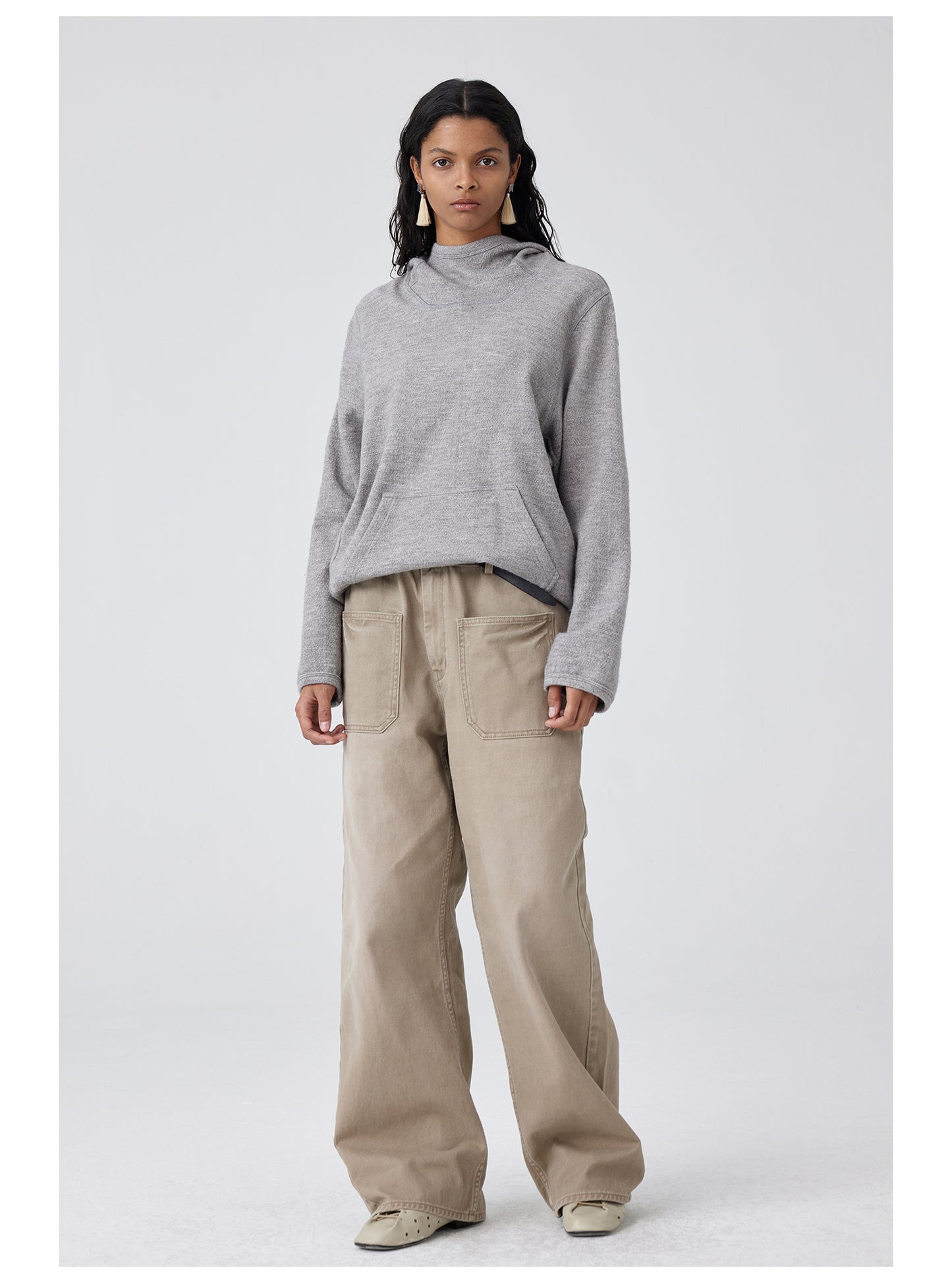 Straight casual pants with patch pockets